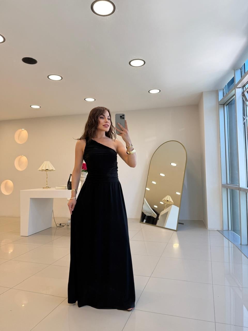 BÜZGÜLÜTEK OMUZ MAXİ ELBİSE