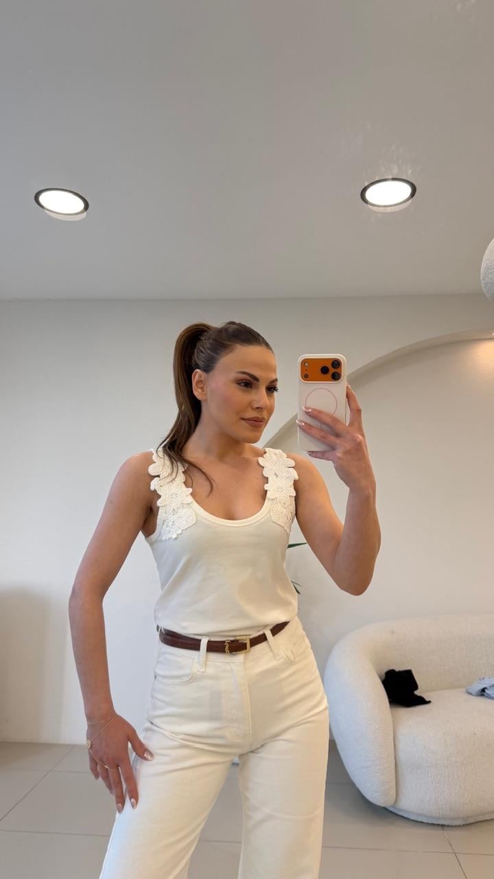 ÇİÇEK İŞLEMELİ ATLET BEYAZ