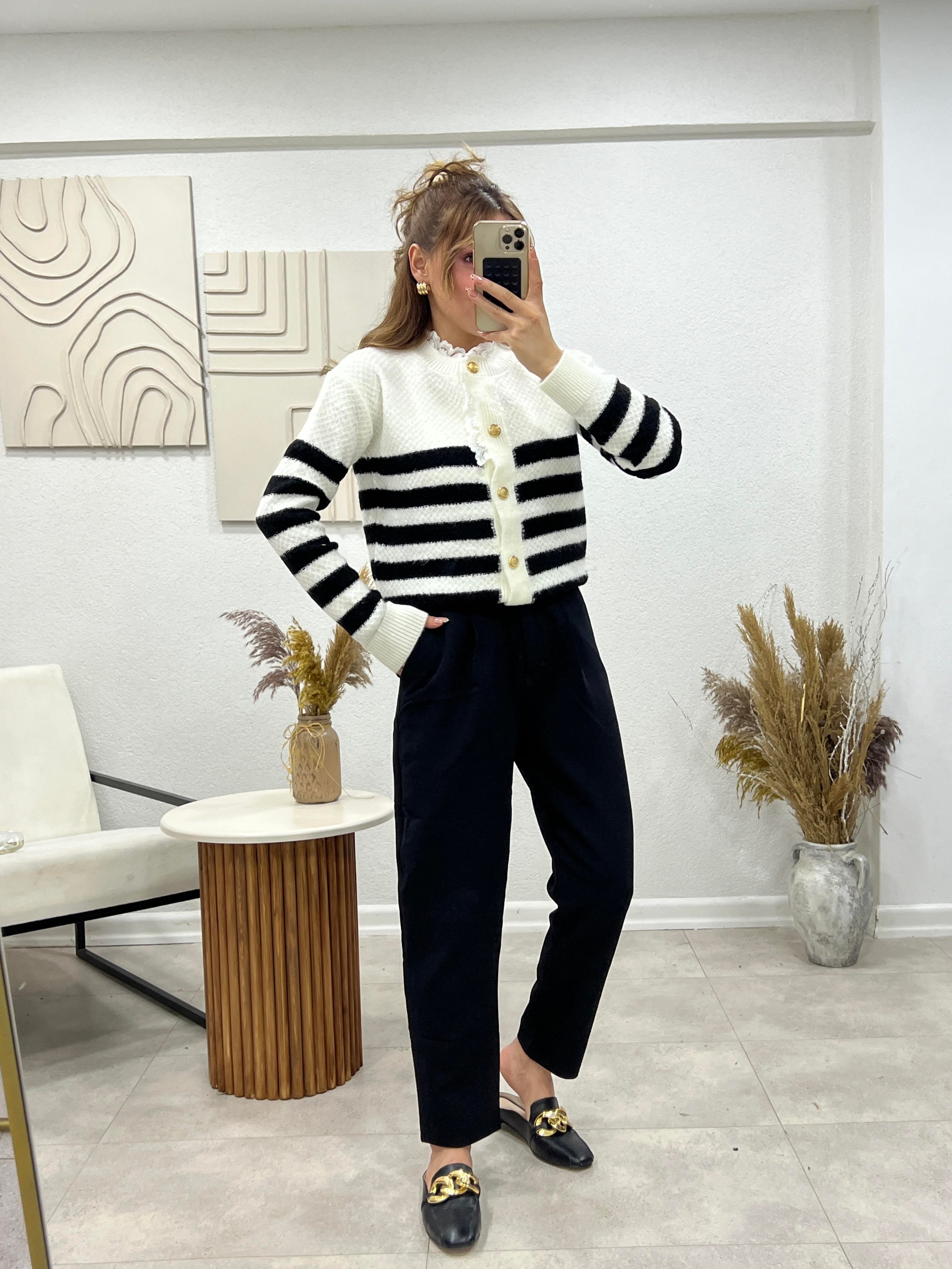 DANTEL DETAYLI ÇİZGİLİ O. MARKA HIRKA