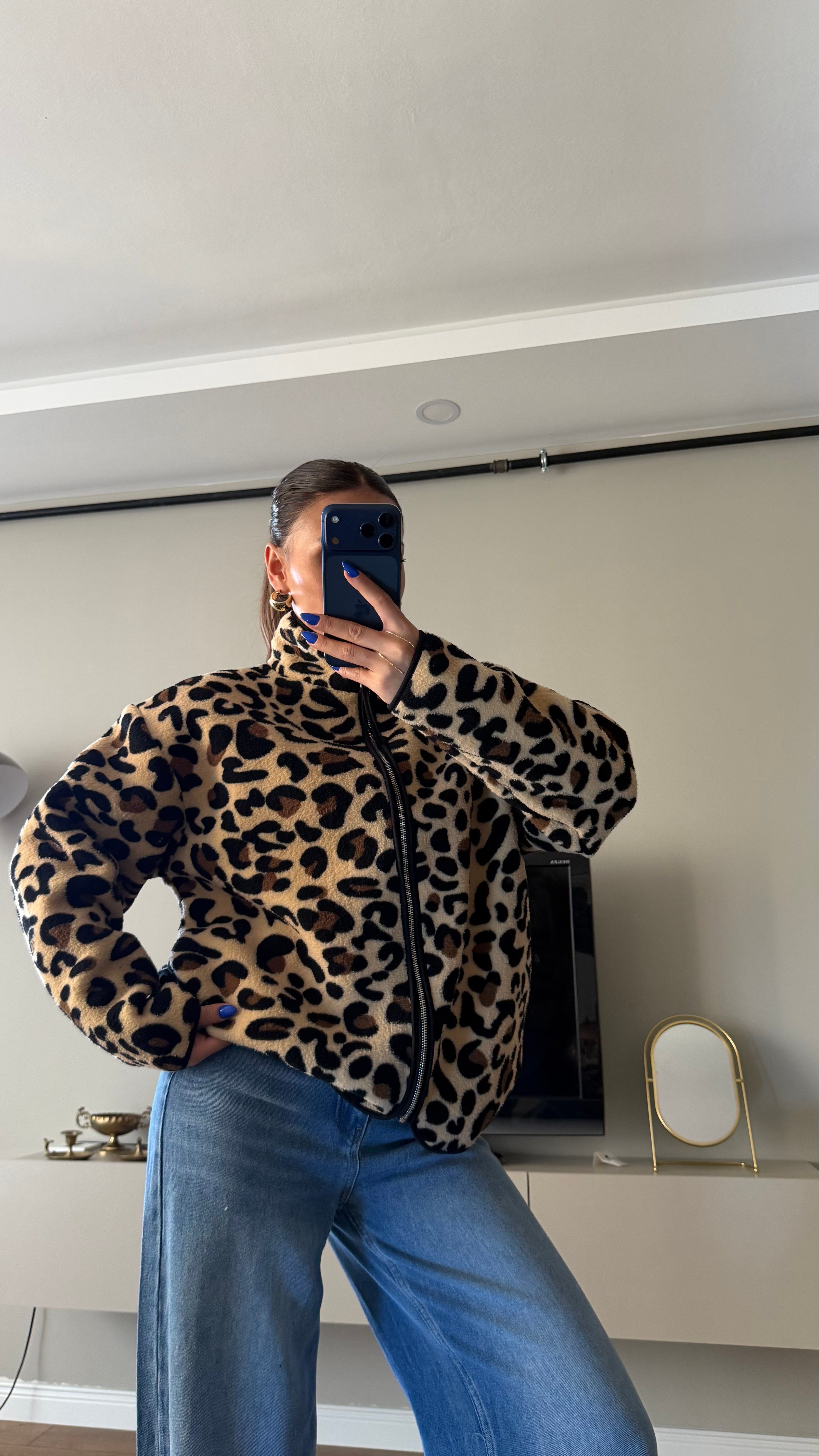Desenli Fermuarlı Peluş Leopar Mont