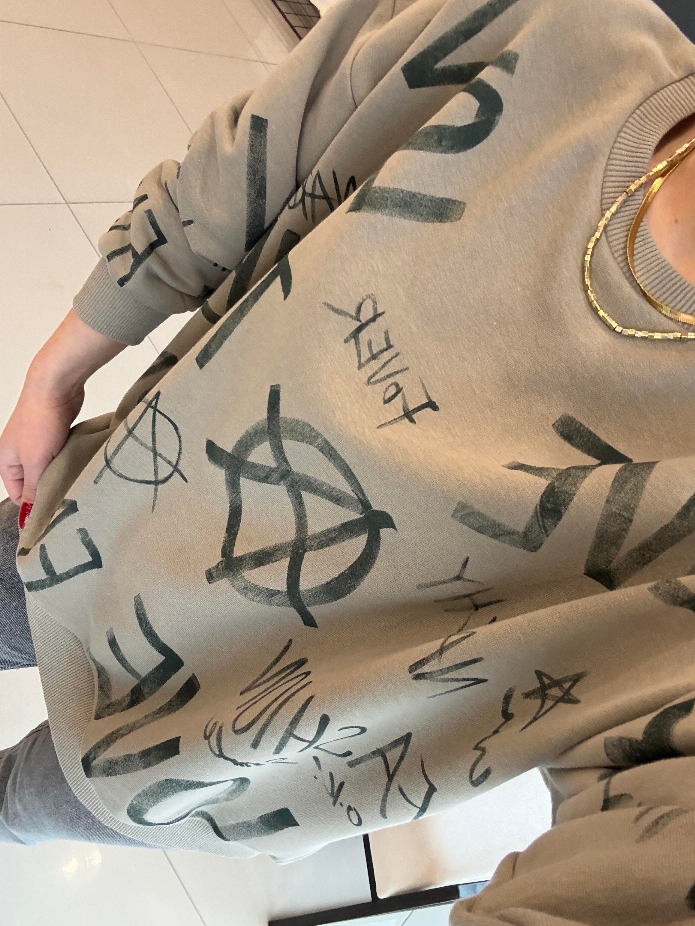 DESENLİ TASARIM SWEATSHIRT
