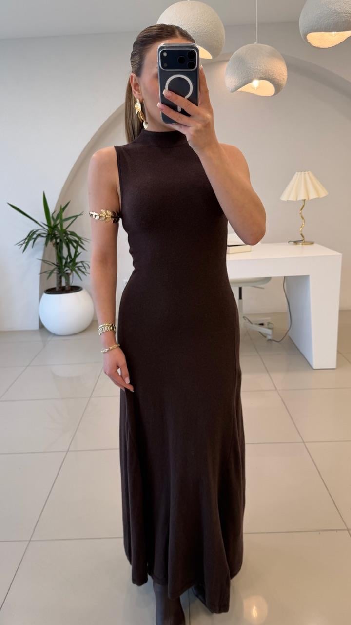 DİK YAKA PAMUK TRİKO ELBİSE KAHVE