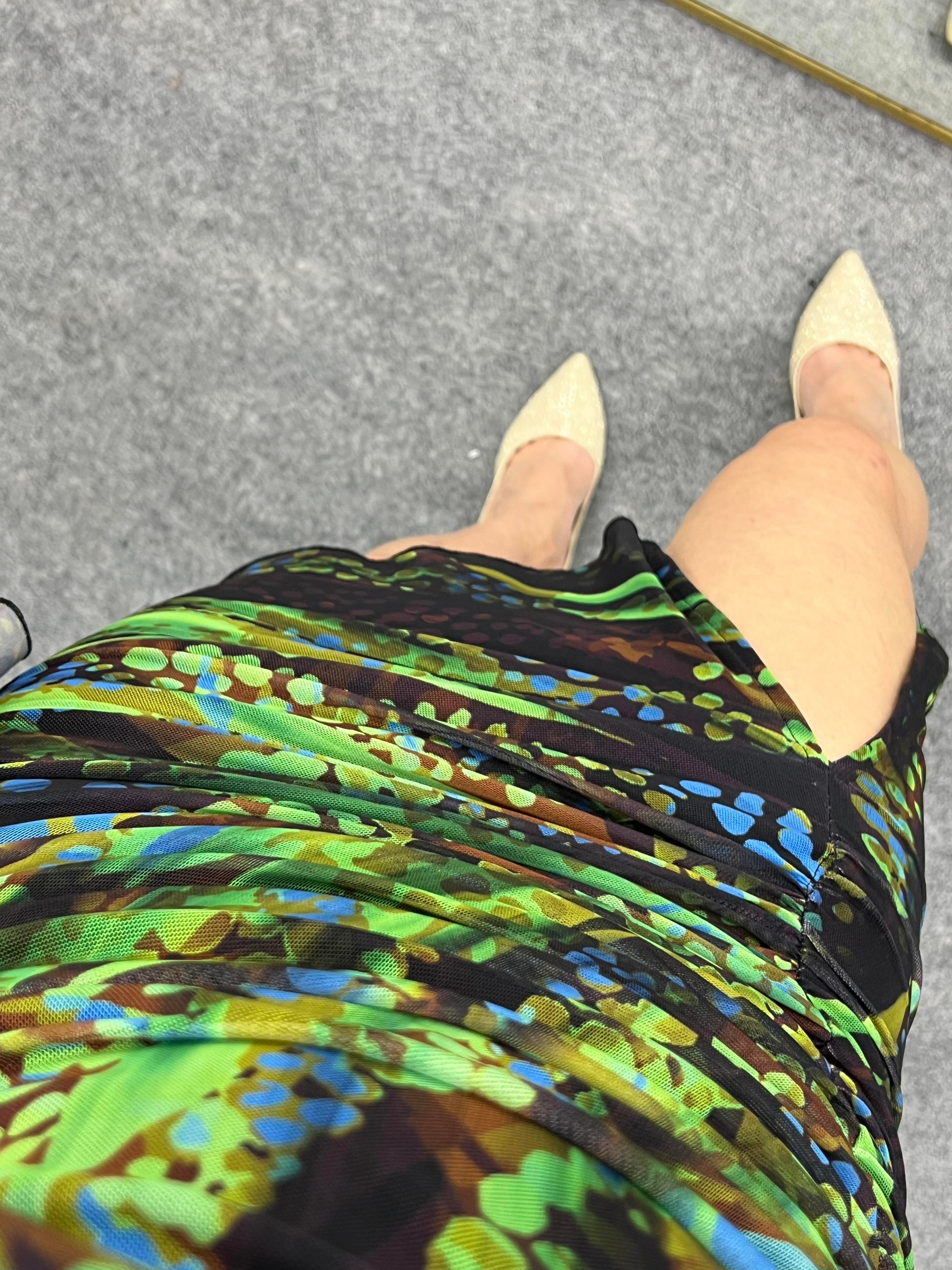 DRAPELİ YEŞİL MİNİ ELBİSE