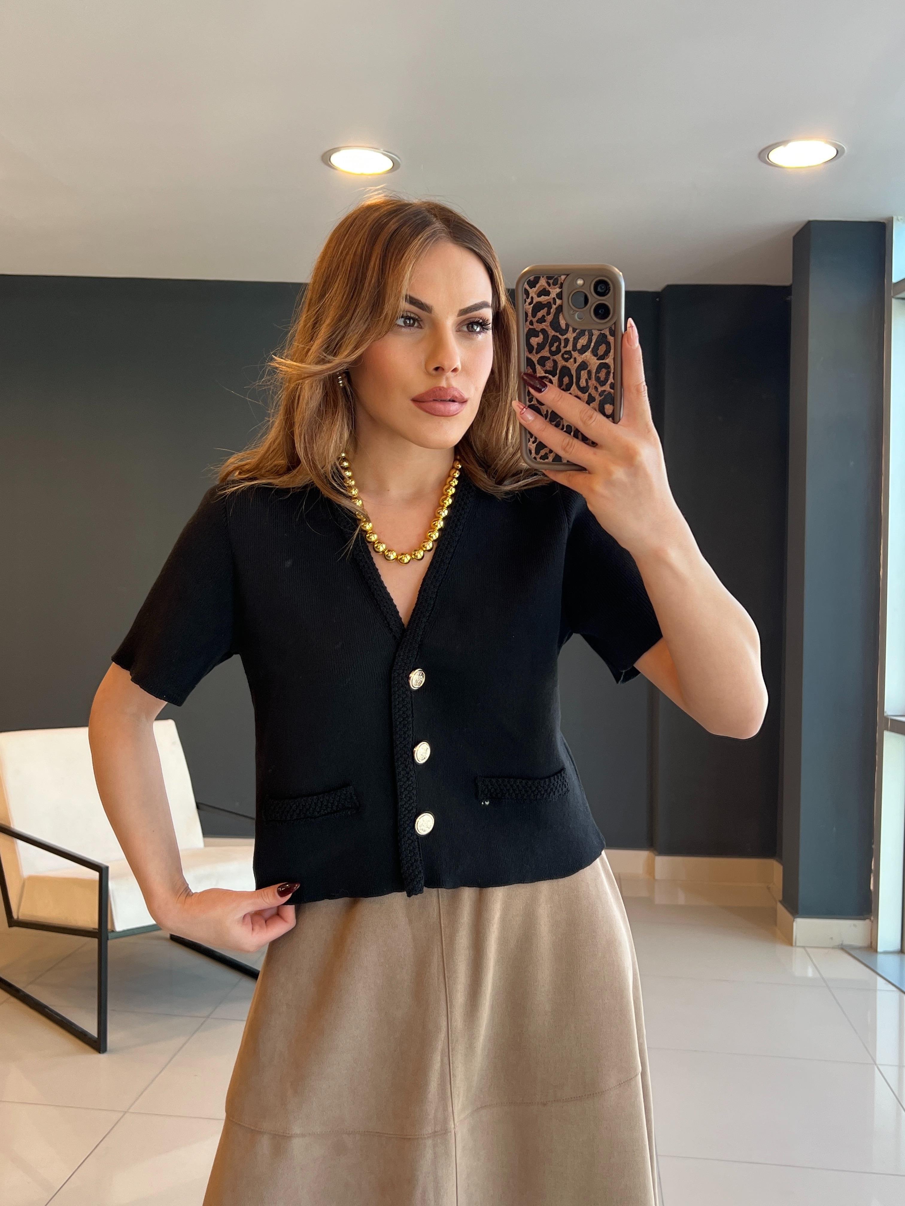 DÜĞMELİ SİYAH ORJİNAL MARKA YELEK