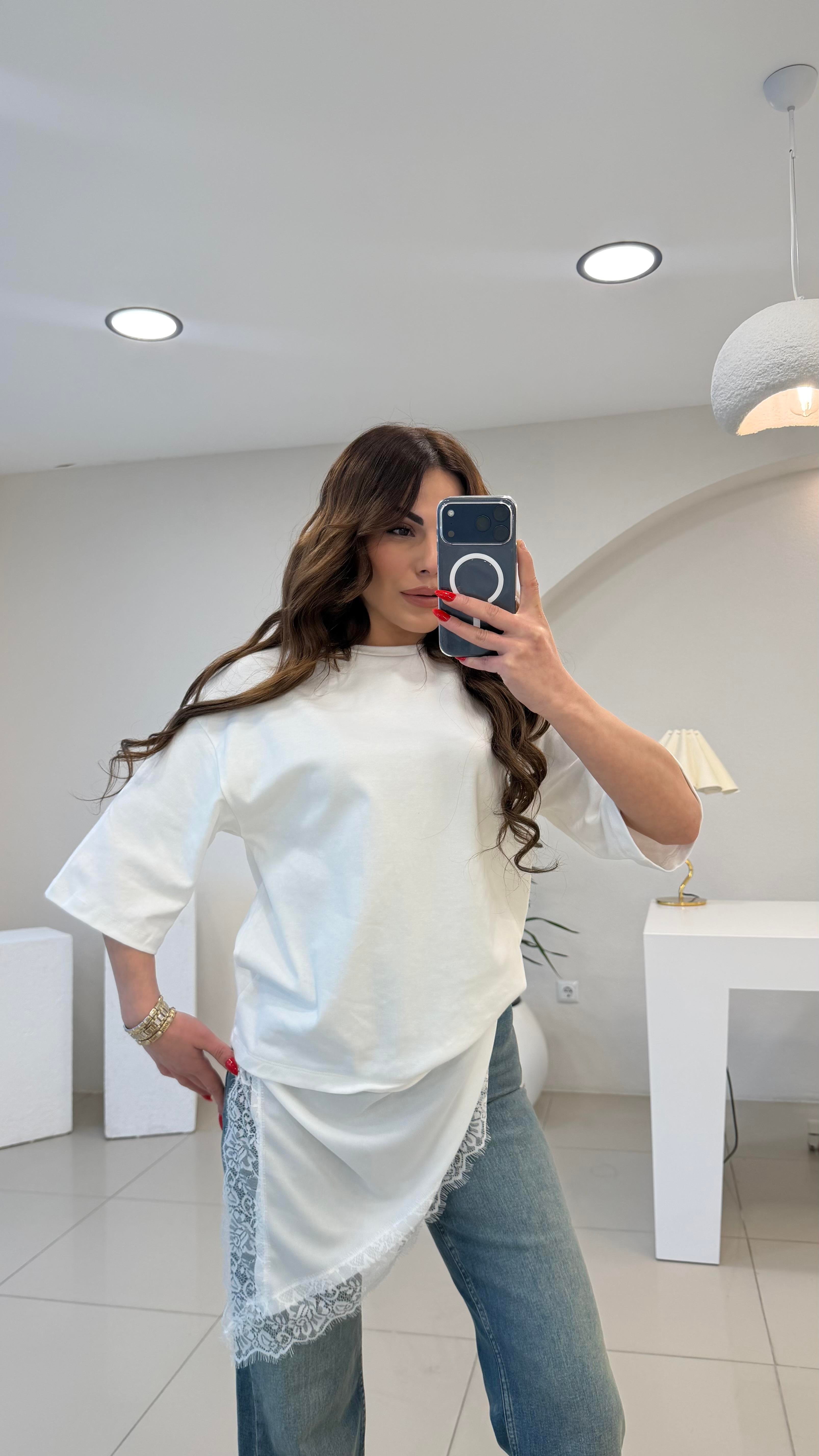 ETEK UCU DANTELLİ ASİMETRİK TSHIRT BEYAZ