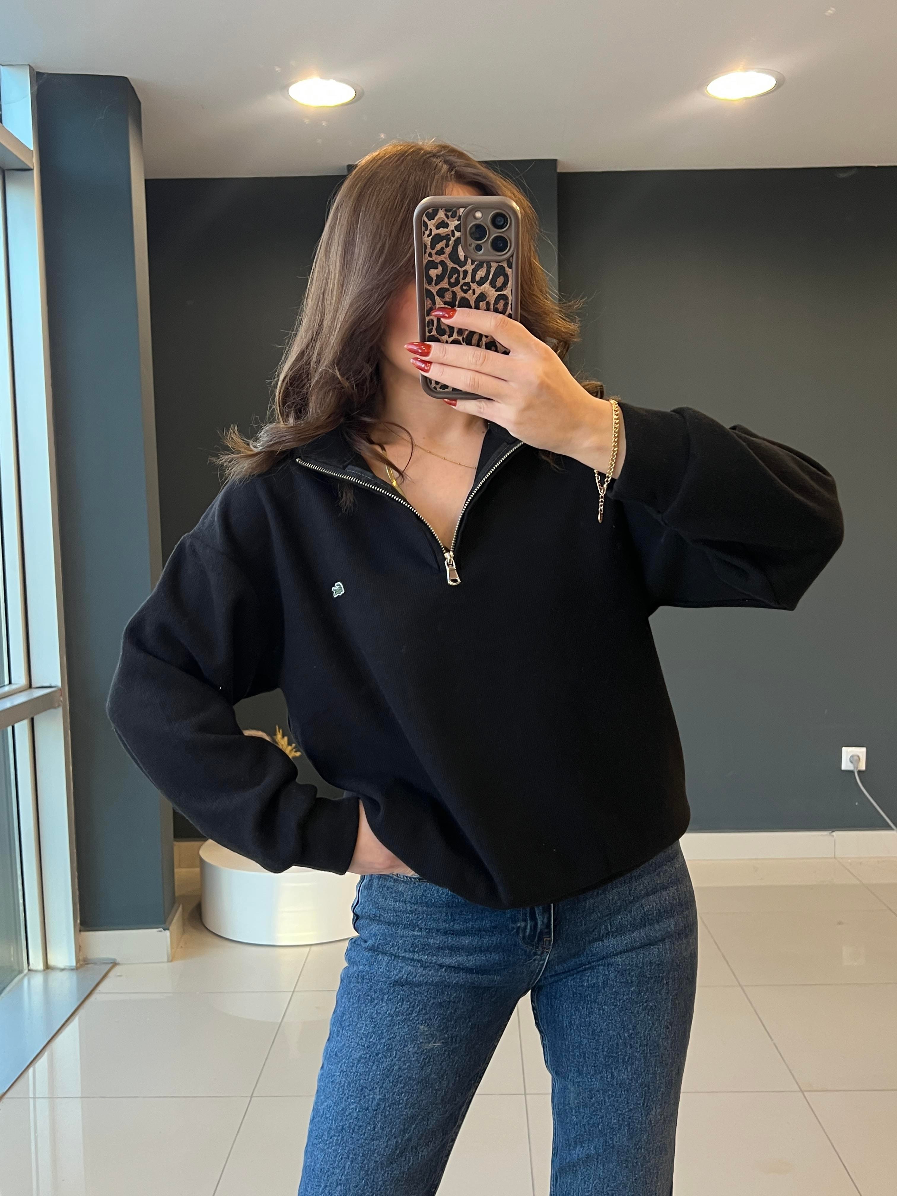 FERMUAR DETAYLI MARKA MODEL SWEAT SİYAH
