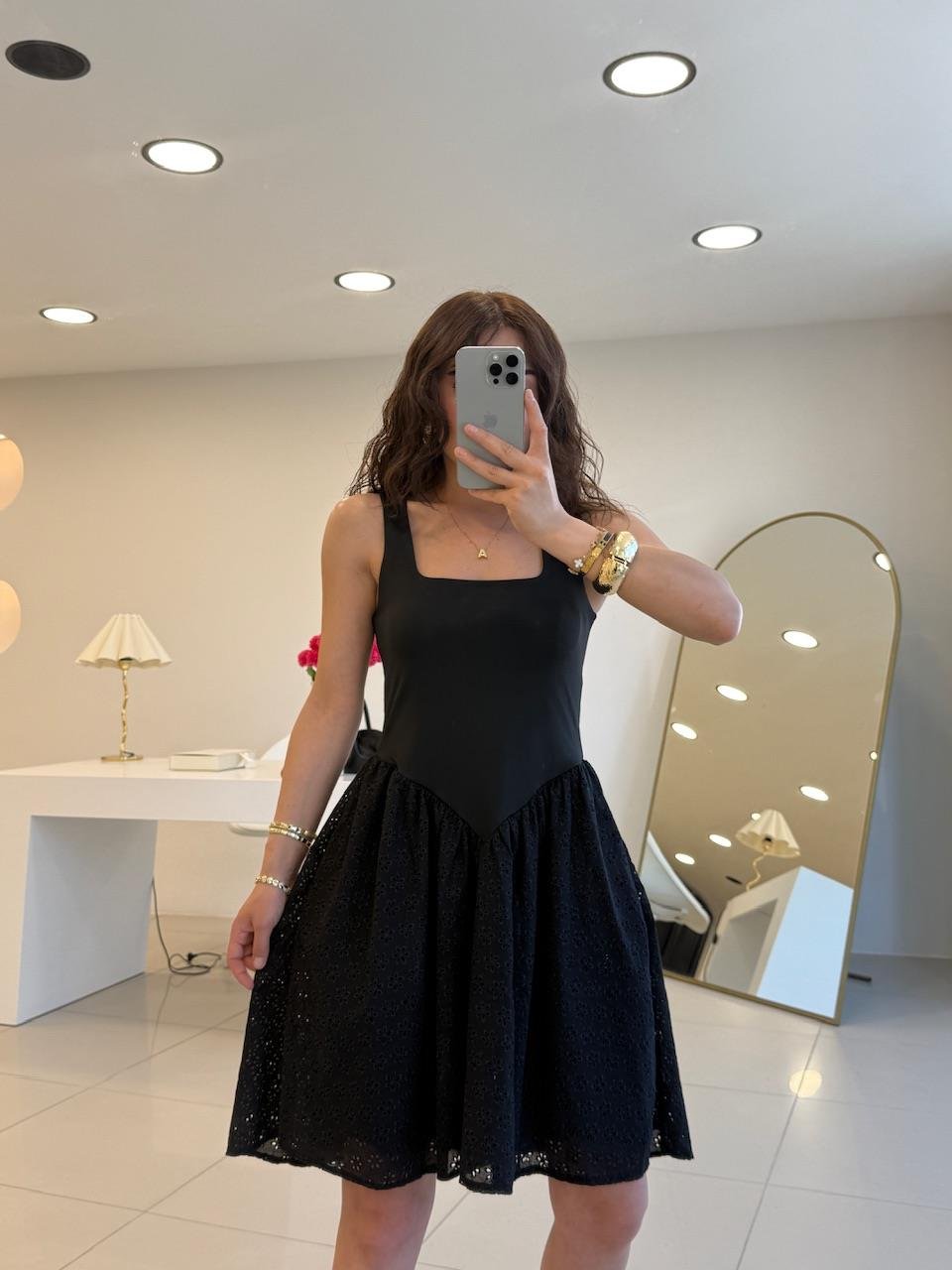 FİSTO DETAYLI MİNİ ELBİSE