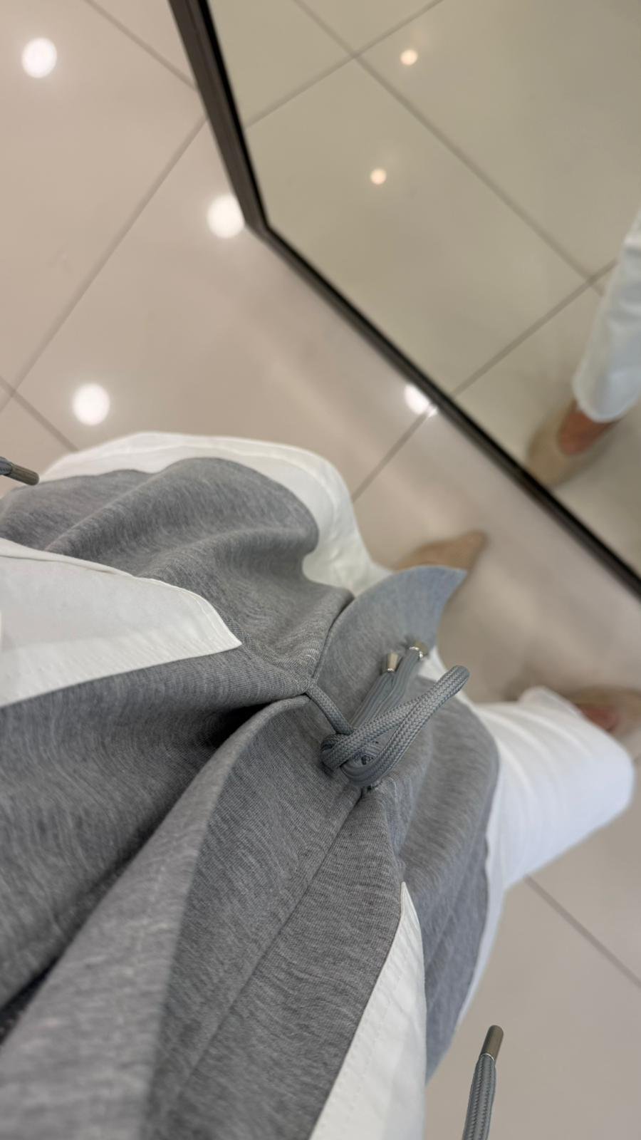GRİ-BEYAZ KAPŞONLU POPLİN SWEAT