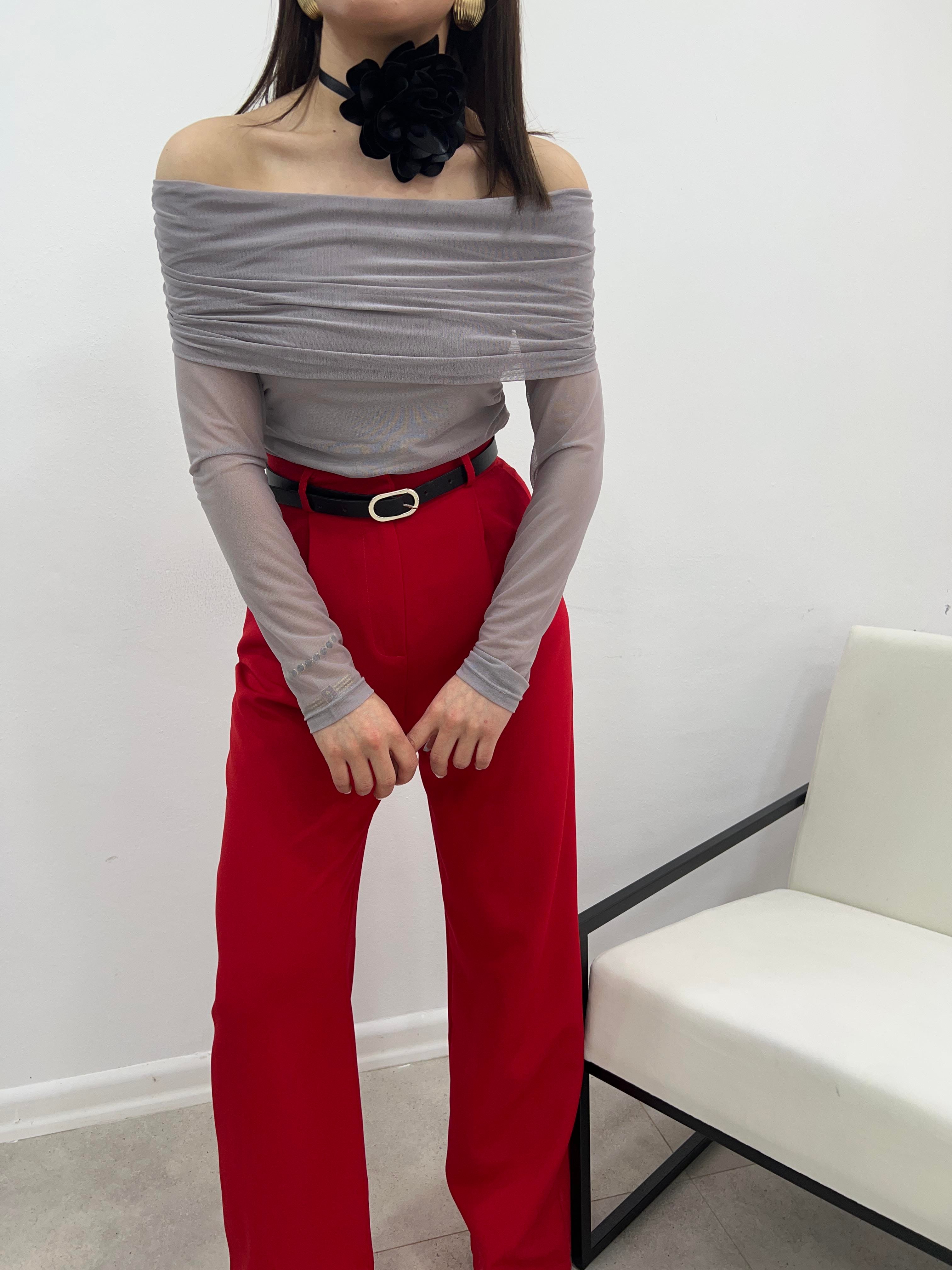 GRİ KAYIK YAKA DRAPELİ BLUZ