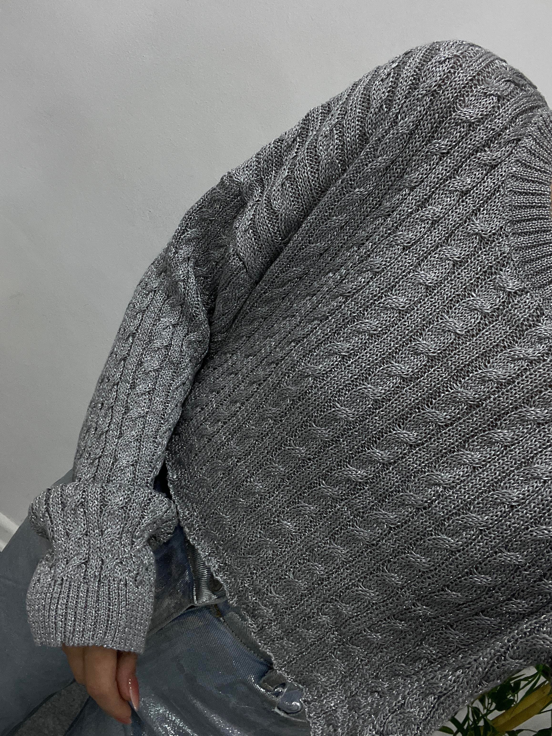 GRİ RENK SİMLİ DİLVİN BLUZ