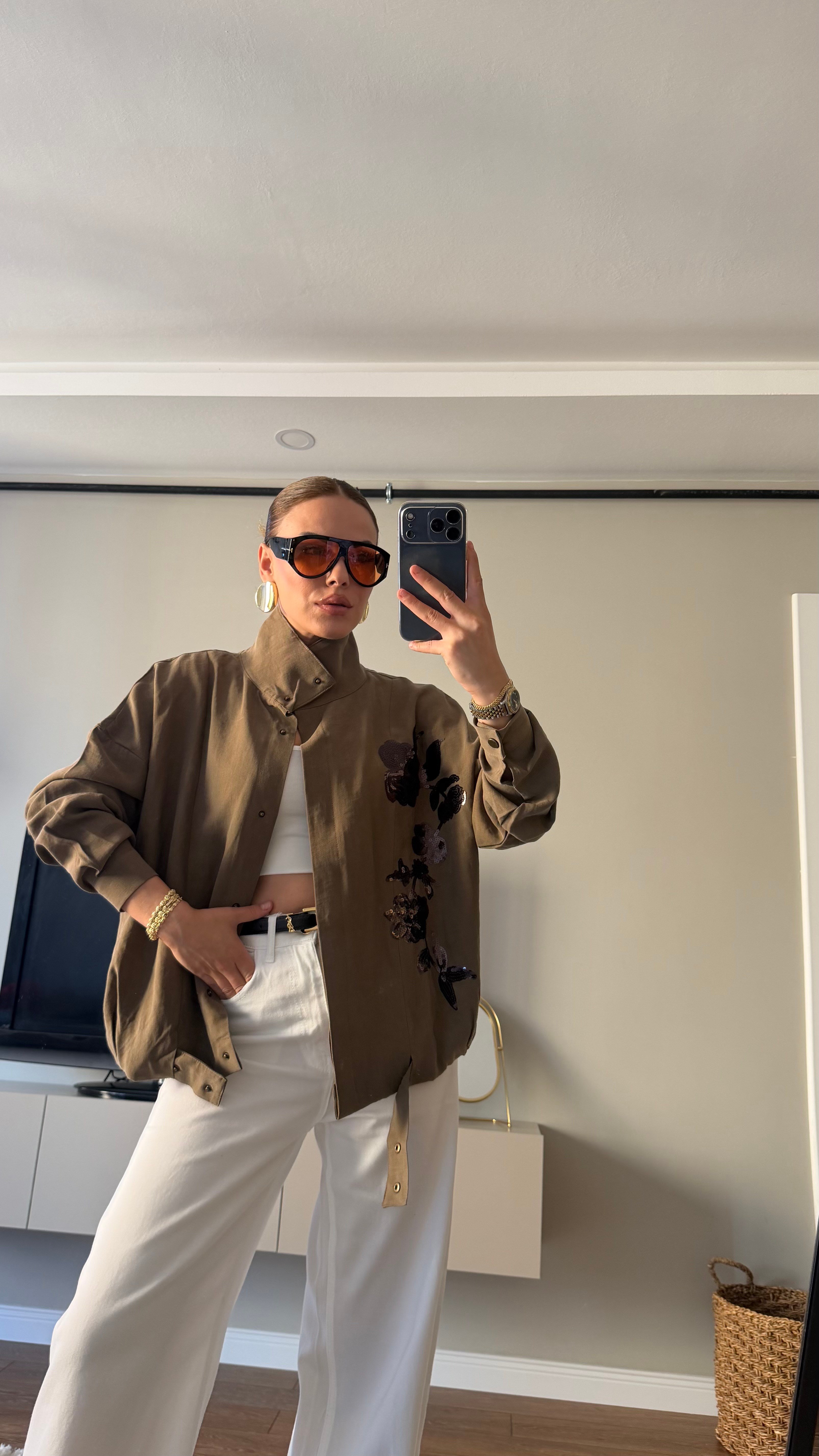 Haki Payet Çiçek Detaylı Oversize Ceket Haki