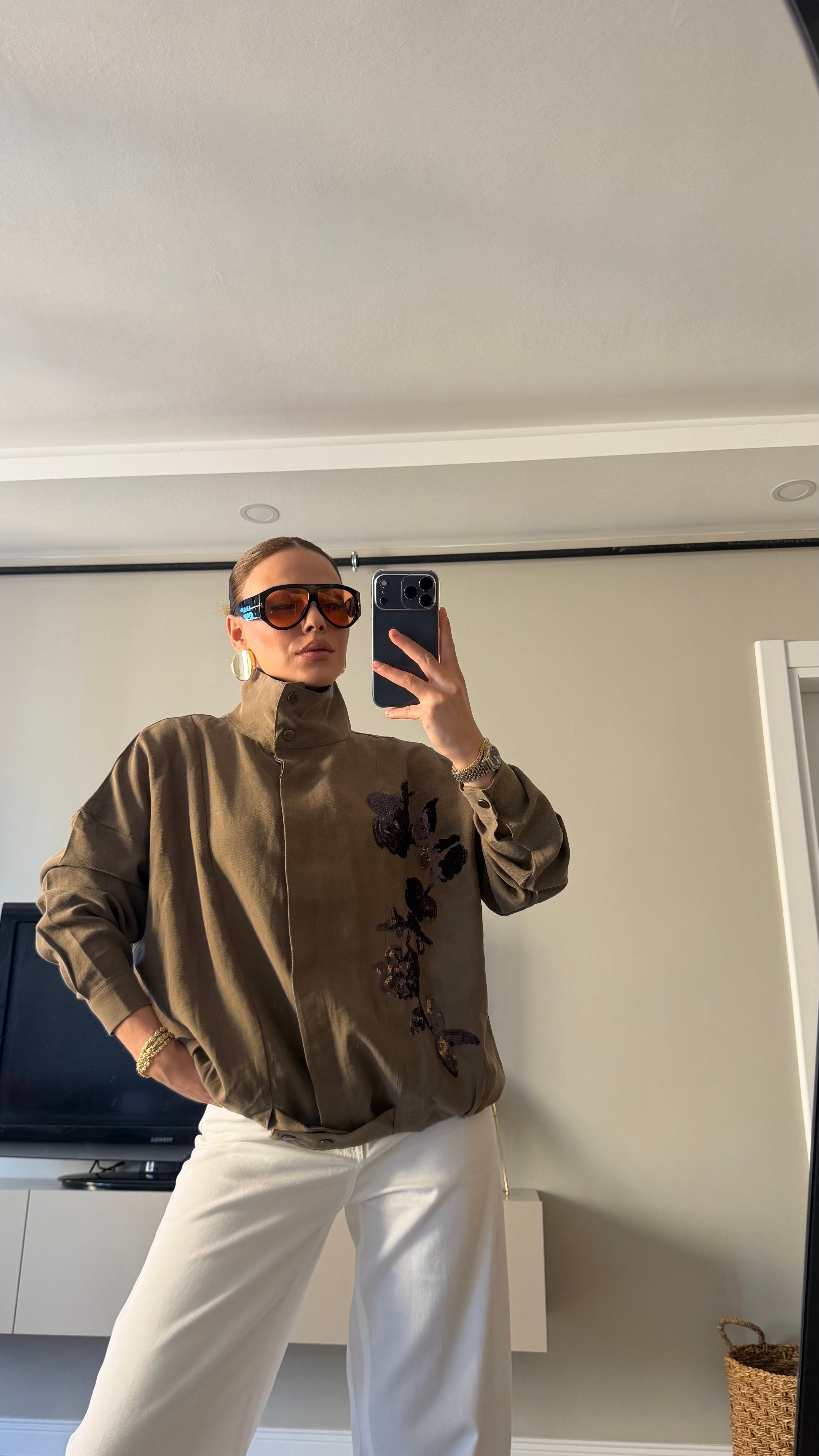 Haki Payet Çiçek Detaylı Oversize Ceket Haki