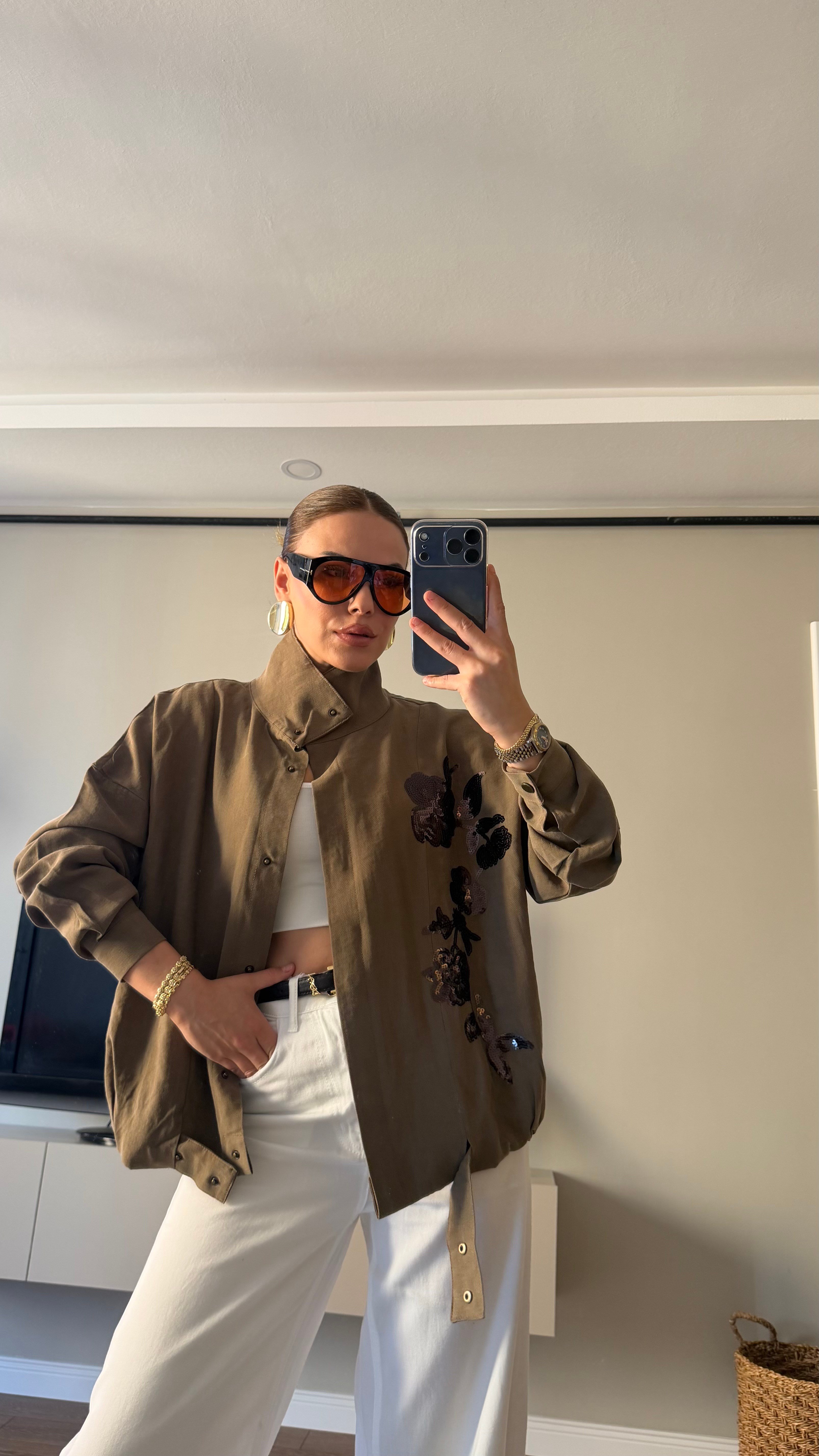 Haki Payet Çiçek Detaylı Oversize Ceket Haki