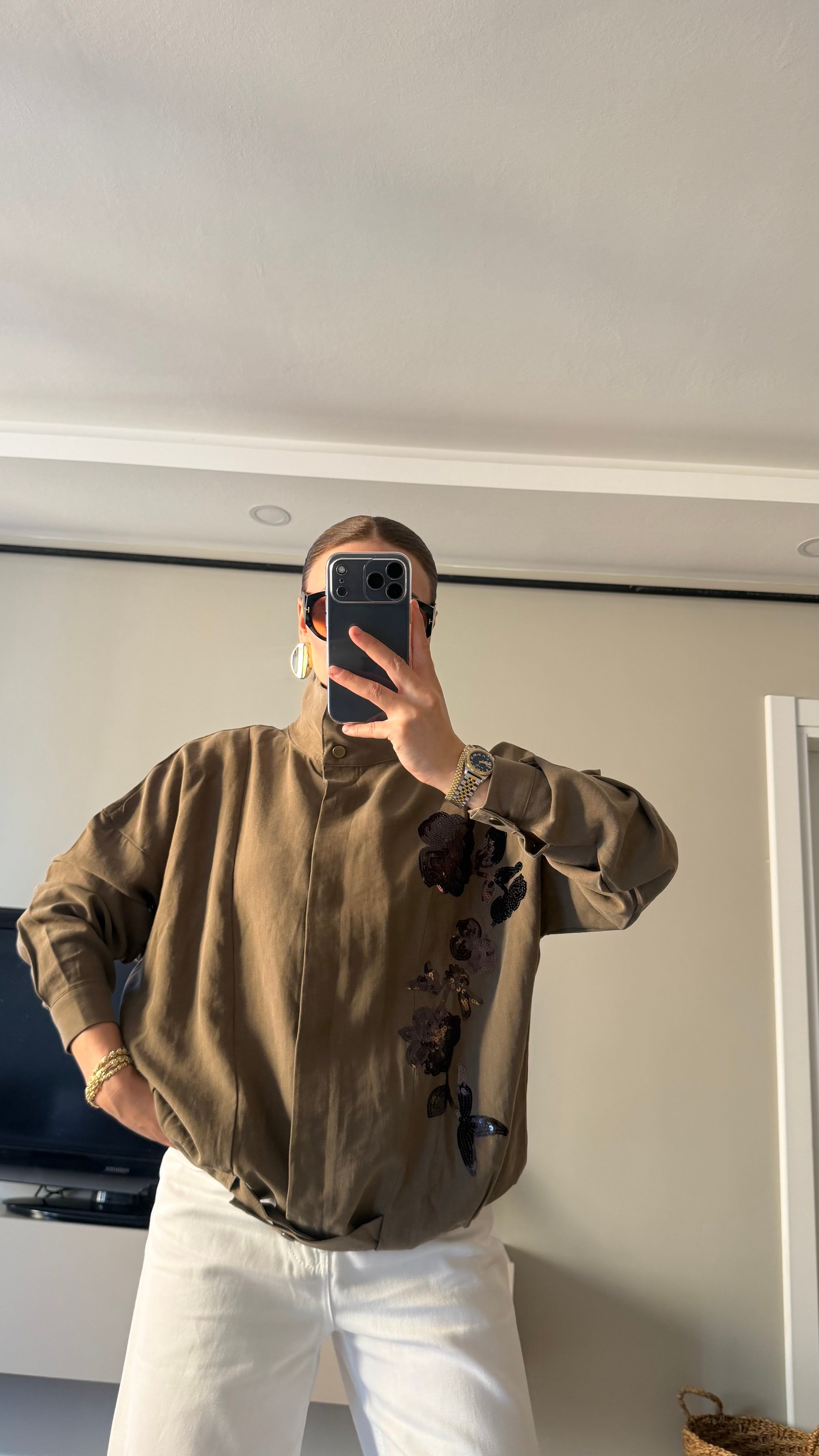 Haki Payet Çiçek Detaylı Oversize Ceket Haki