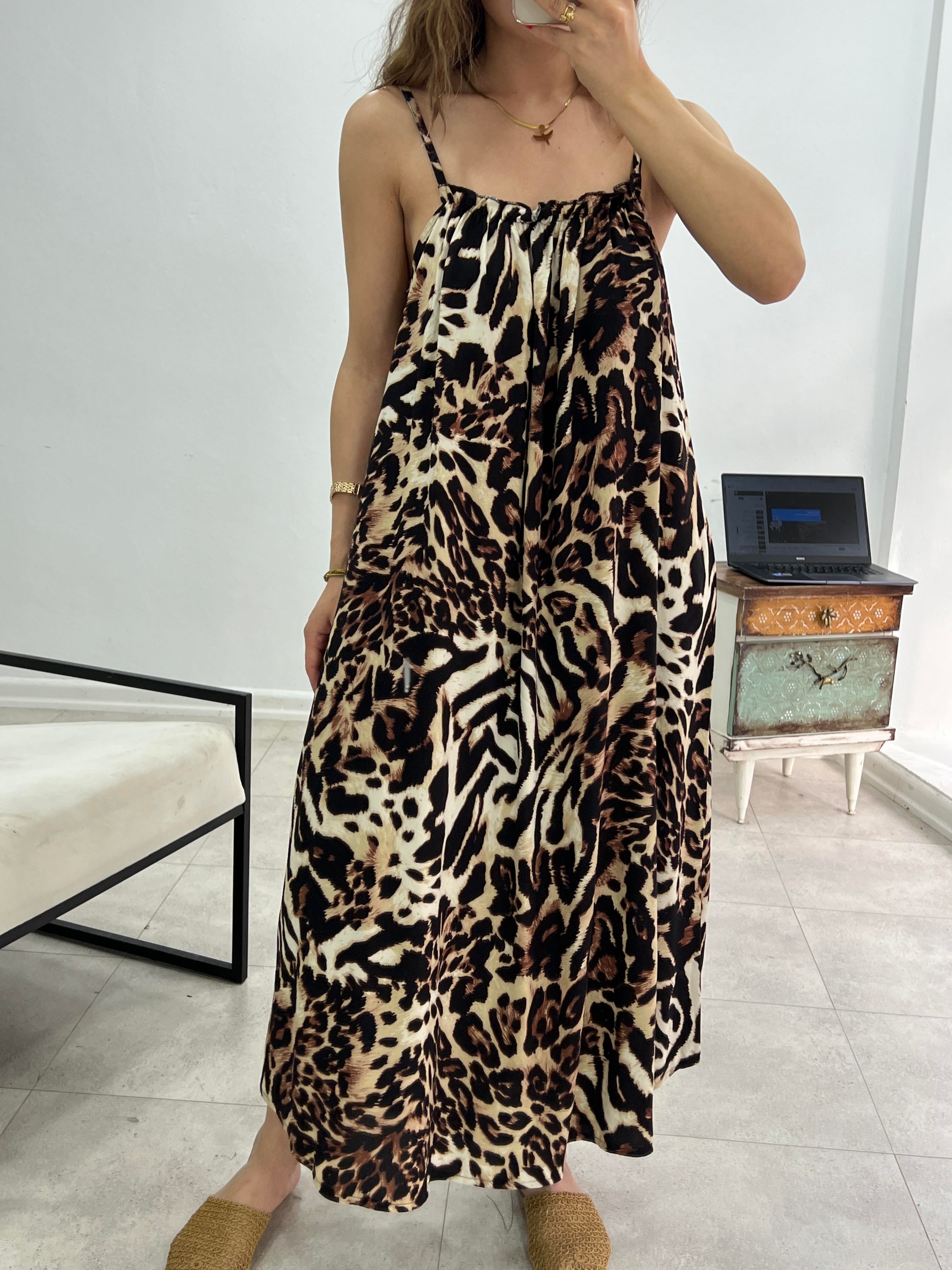 İNCE ASKILI LEOPAR SALAŞ ELBİSE 