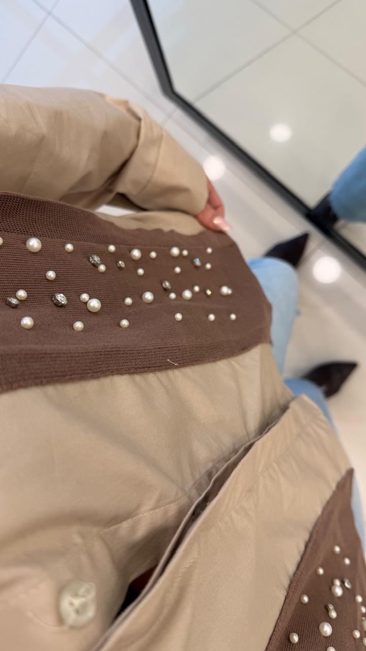 İNCİ VE TRİKO DETAYLI GÖMLEK KAHVE