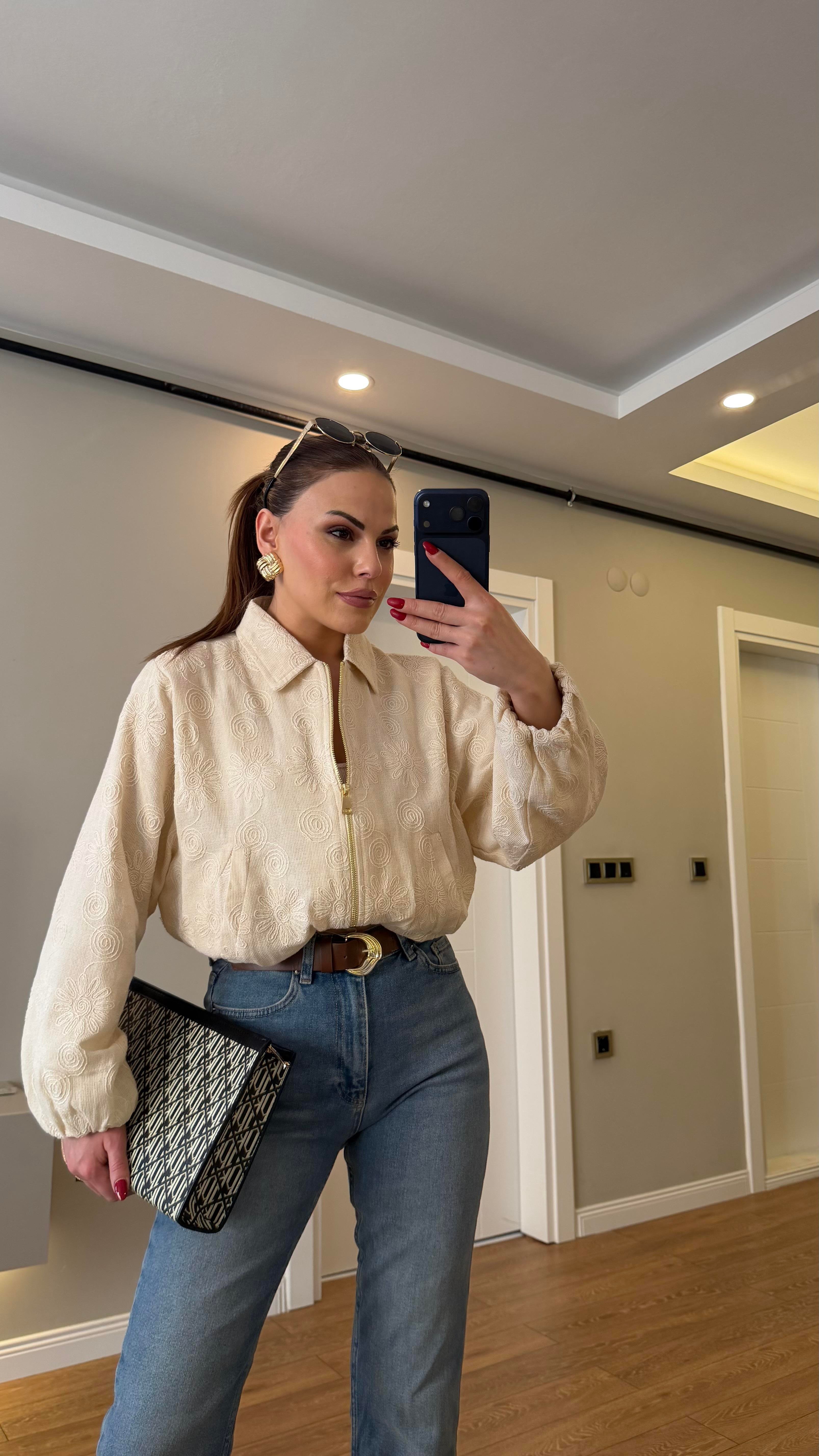 İŞLEMELİ PAMUK KETEN BOMBER