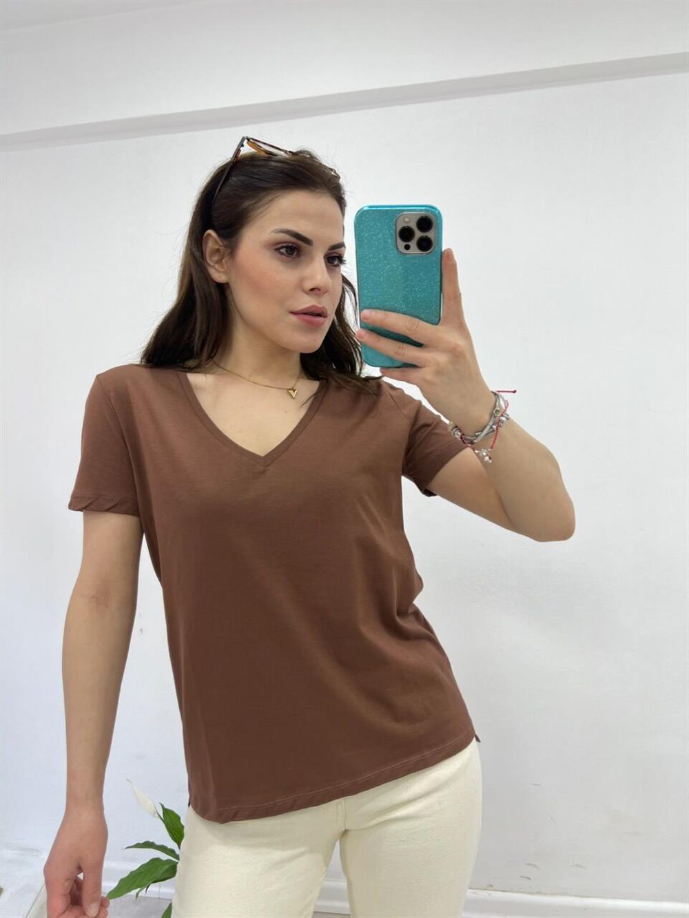 KAHVE DİLVİN V YAKA BASİC TSHİRT