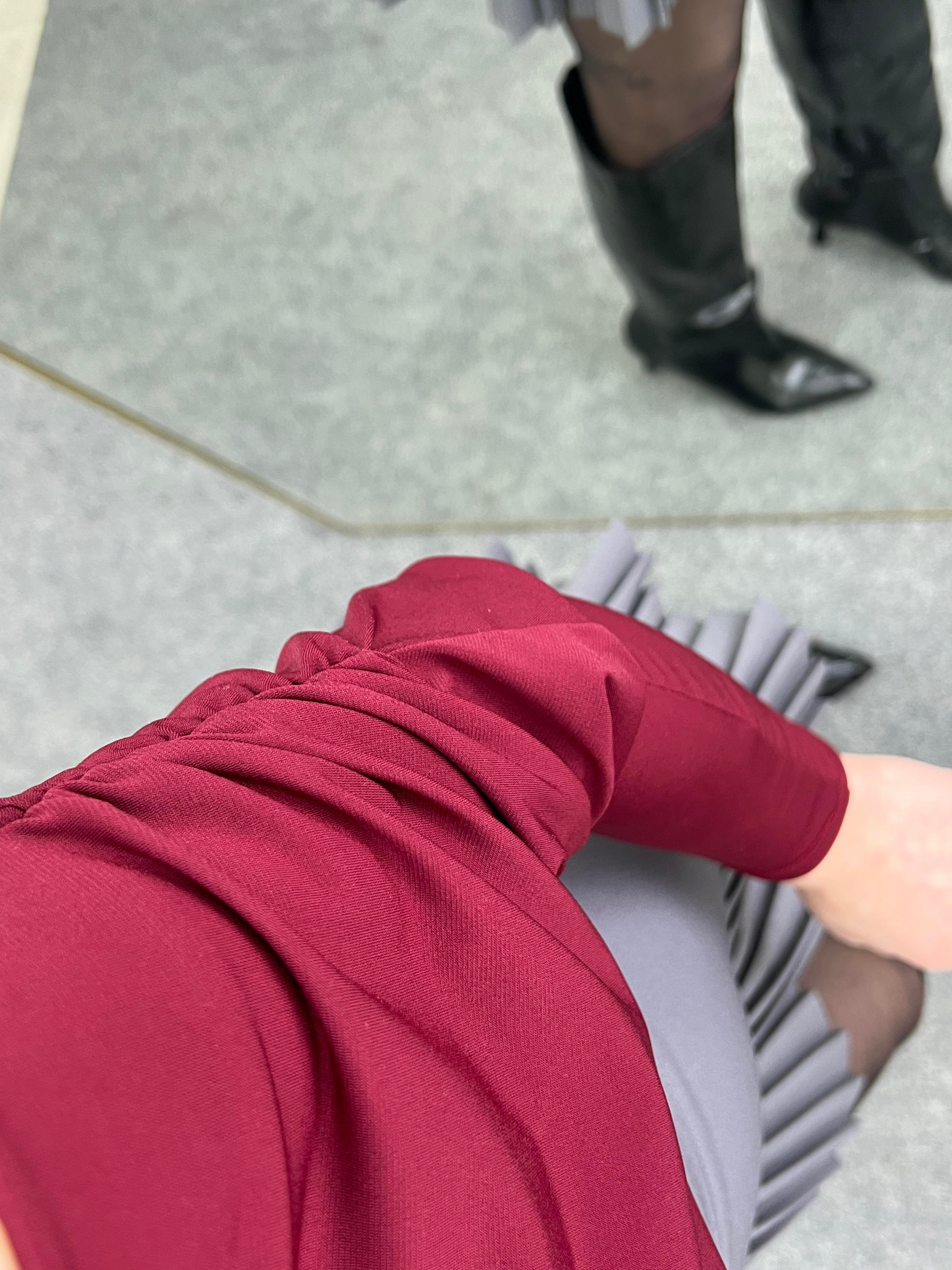 KAYIK YAKA DRAPELİ  LİKRALI TASARIM BLUZ Bordo