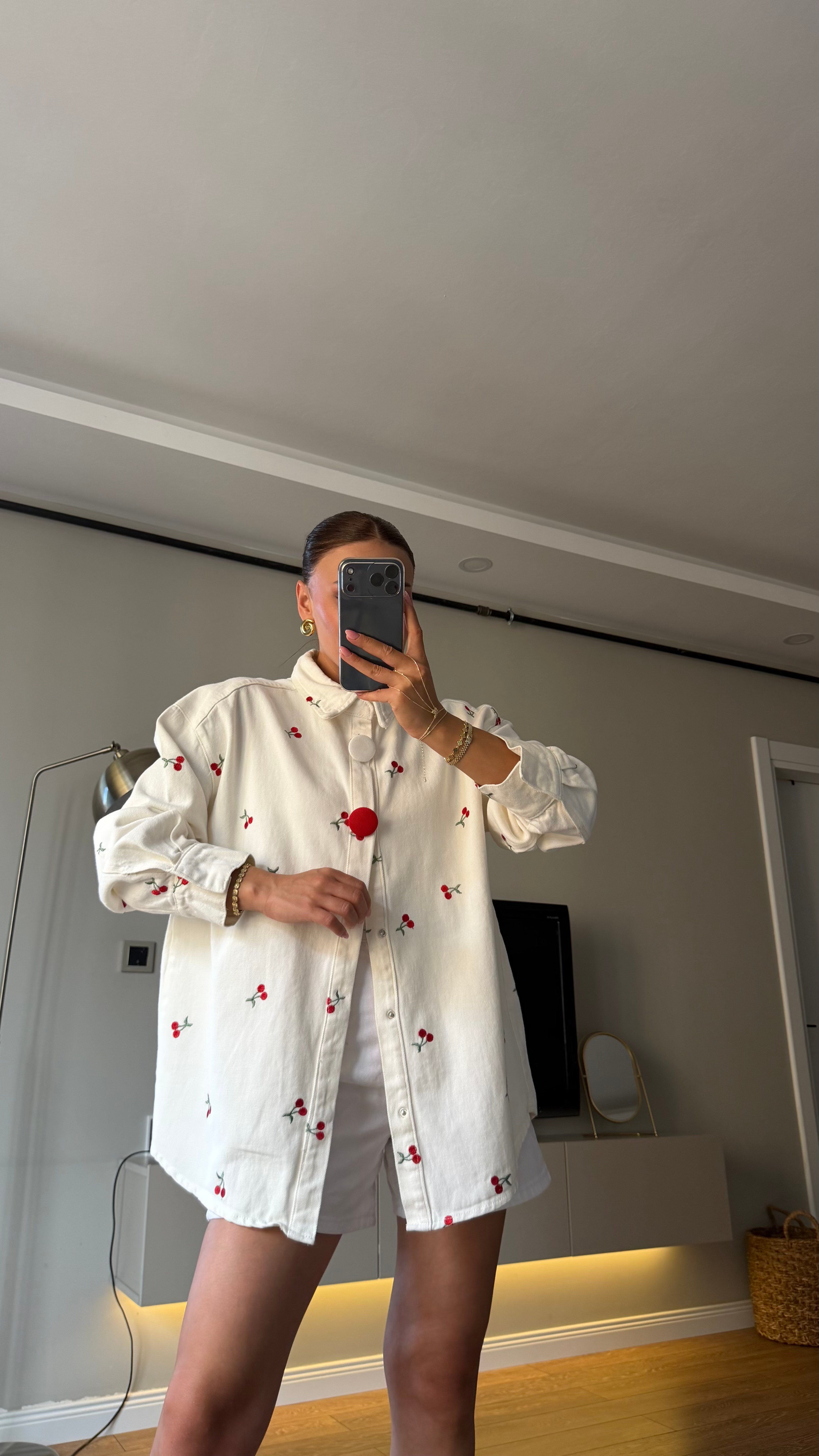 Kiraz Nakışlı Büyük Düğmeli Oversize Gömlek Ceket
