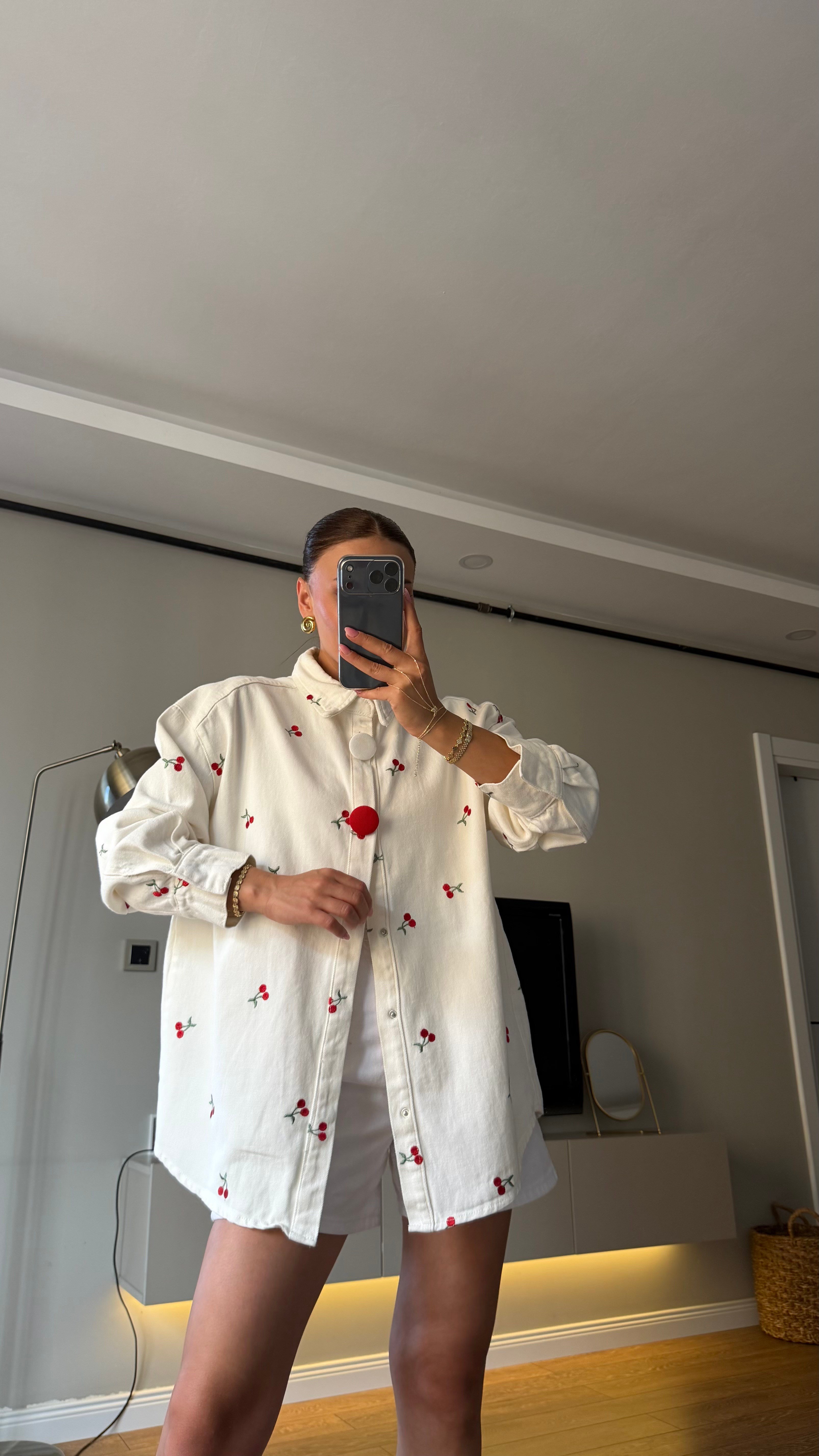Kiraz Nakışlı Büyük Düğmeli Oversize Gömlek Ceket