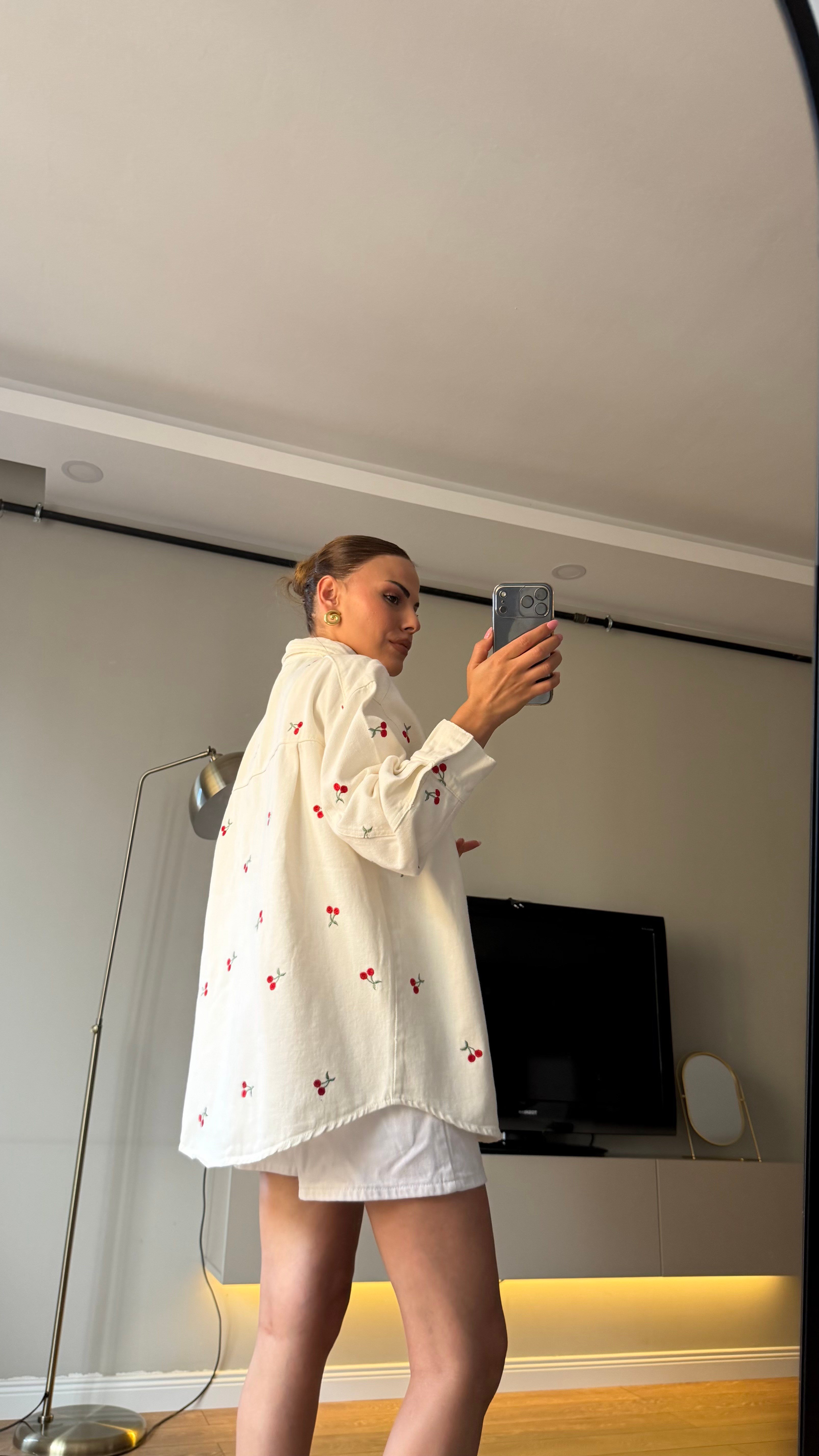 Kiraz Nakışlı Büyük Düğmeli Oversize Gömlek Ceket
