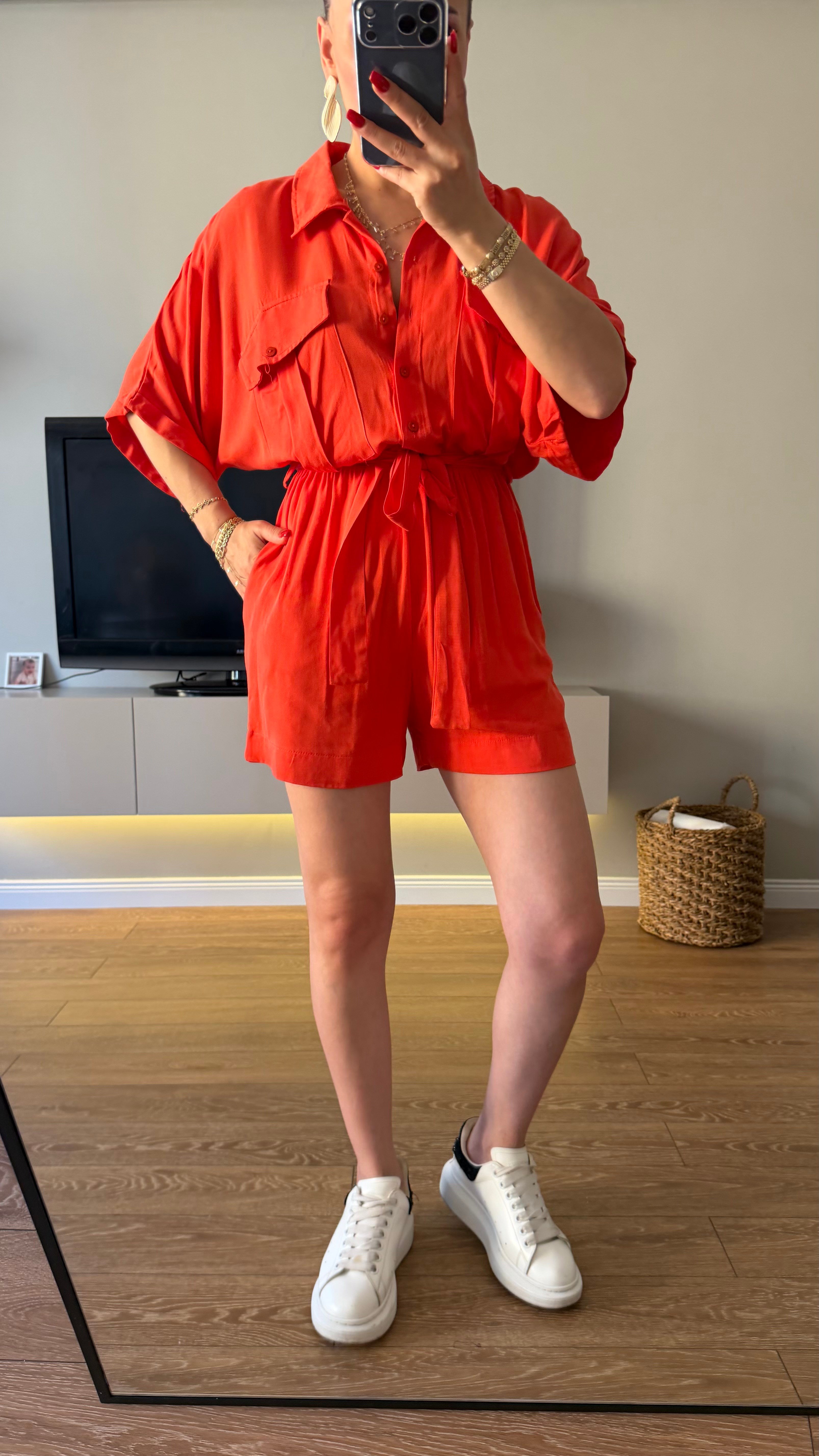 Kırmızı Bel Kuşaklı Tensel Tulum