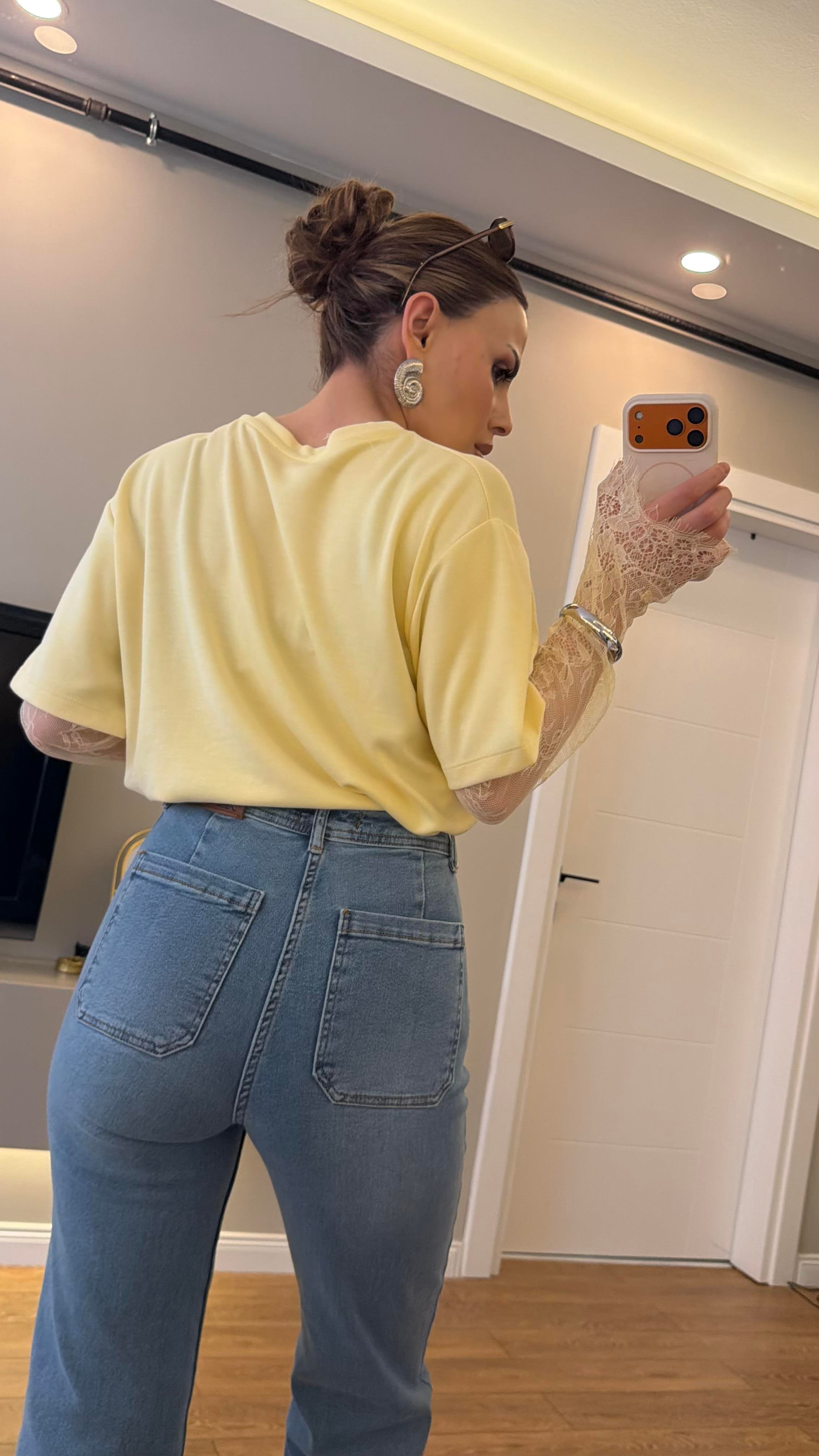 KOLLARI DANTELLİ MODAL BLUZ SARI