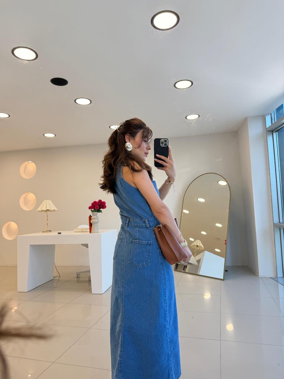 KOLSUZ DENİM ELBİSE