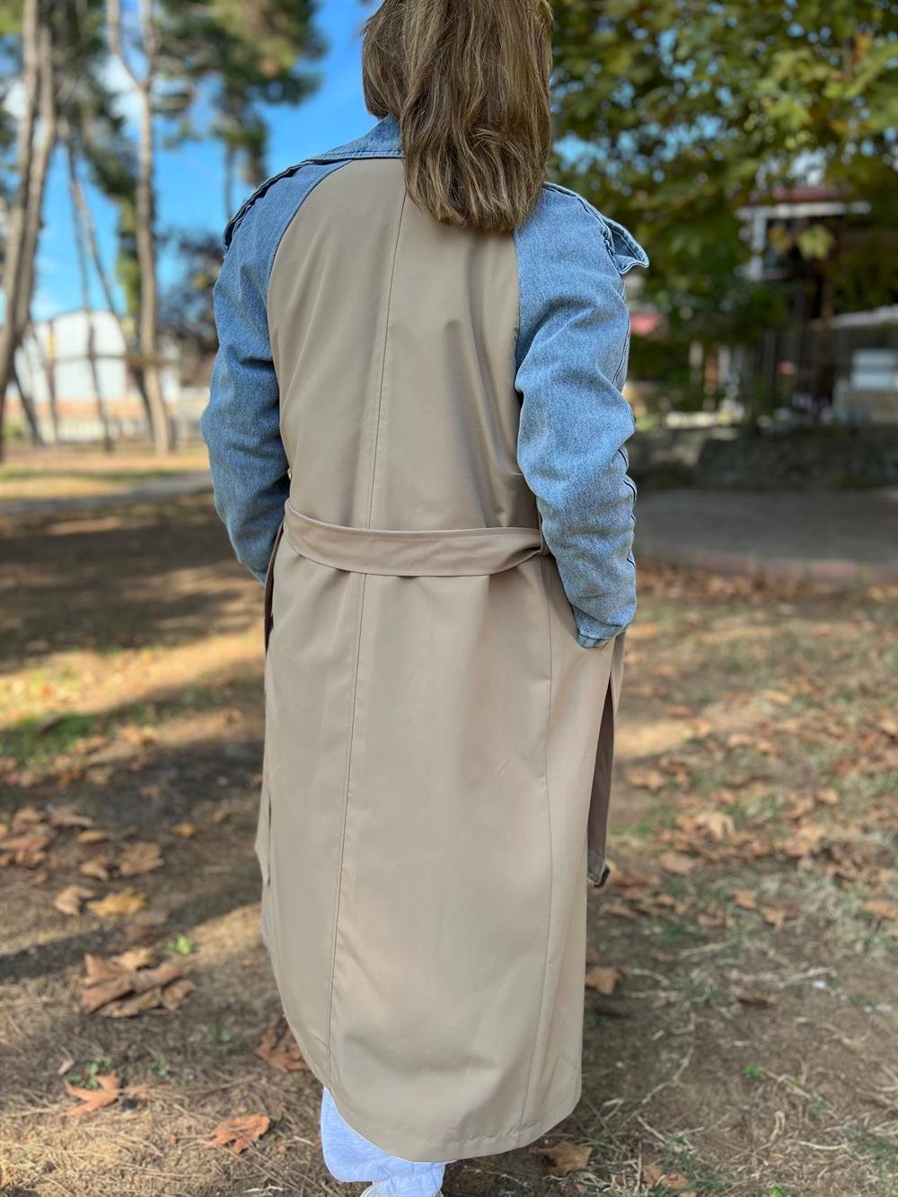 KOT DETAYLI CAMEL TRENÇKOT