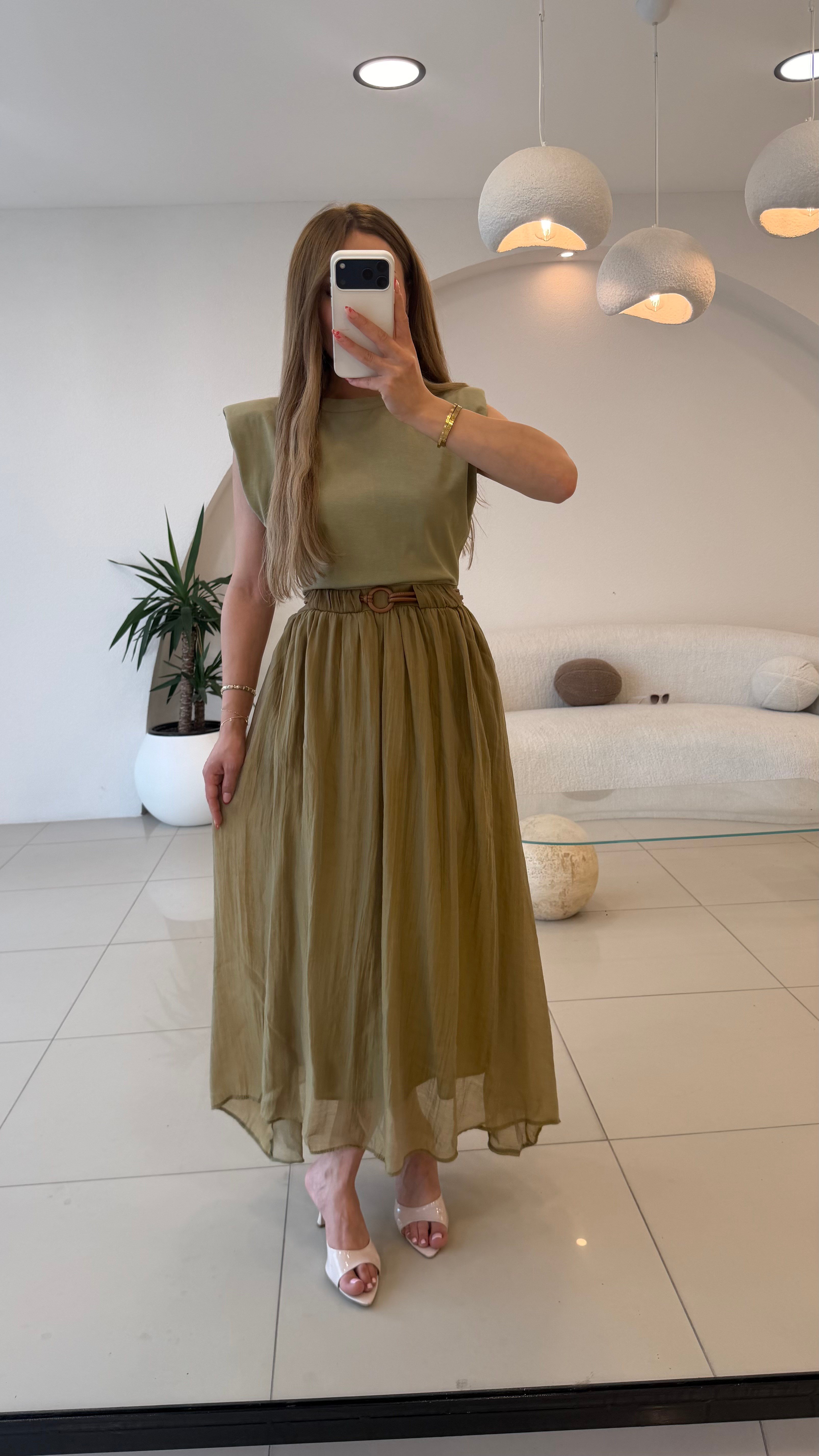 MARKA MODEL KEMERLİ ELBİSE OLİV