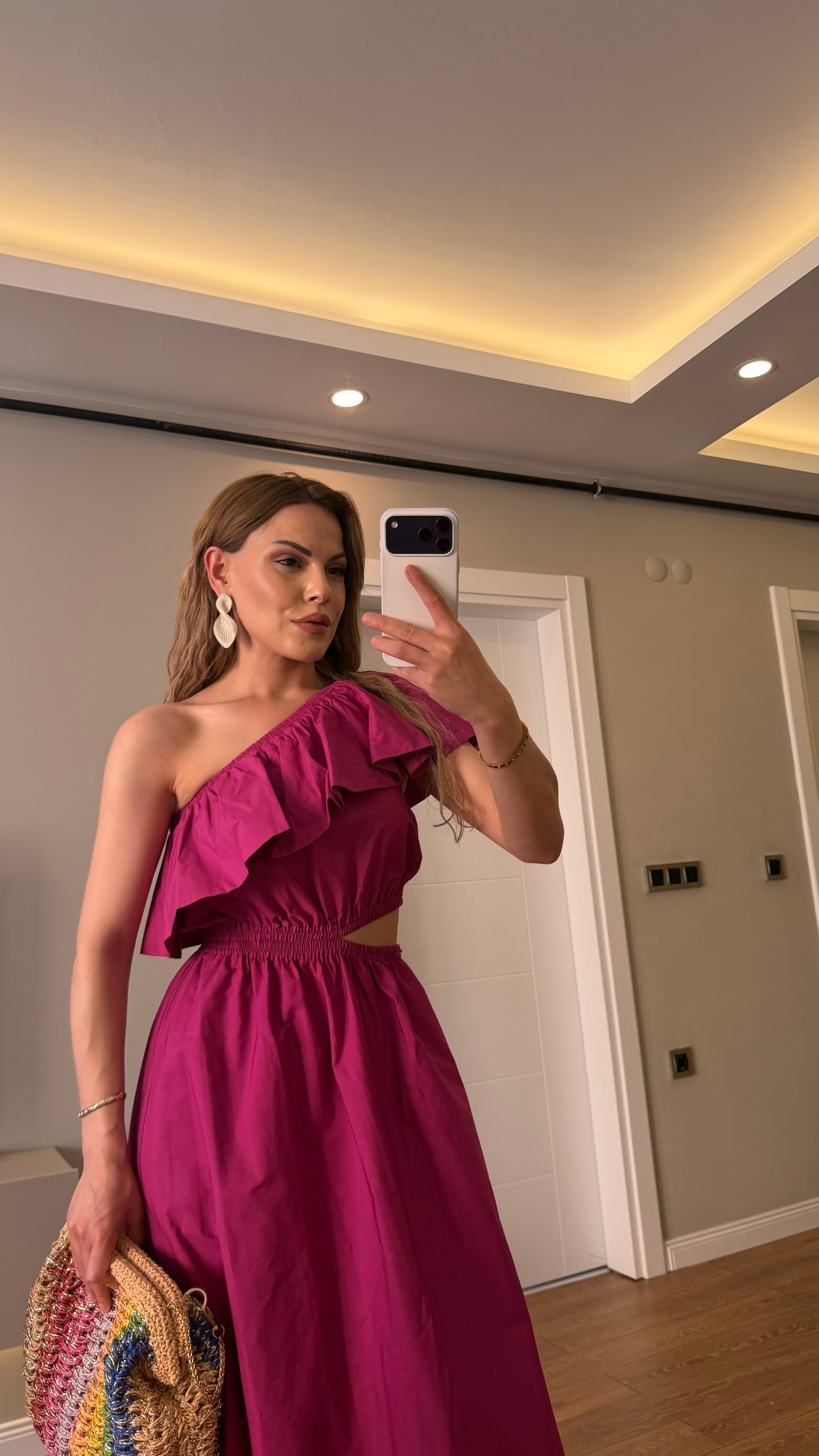 MARKA MODEL TEK OMUZ MAXİ KLOŞ ELBİSE FUŞYA