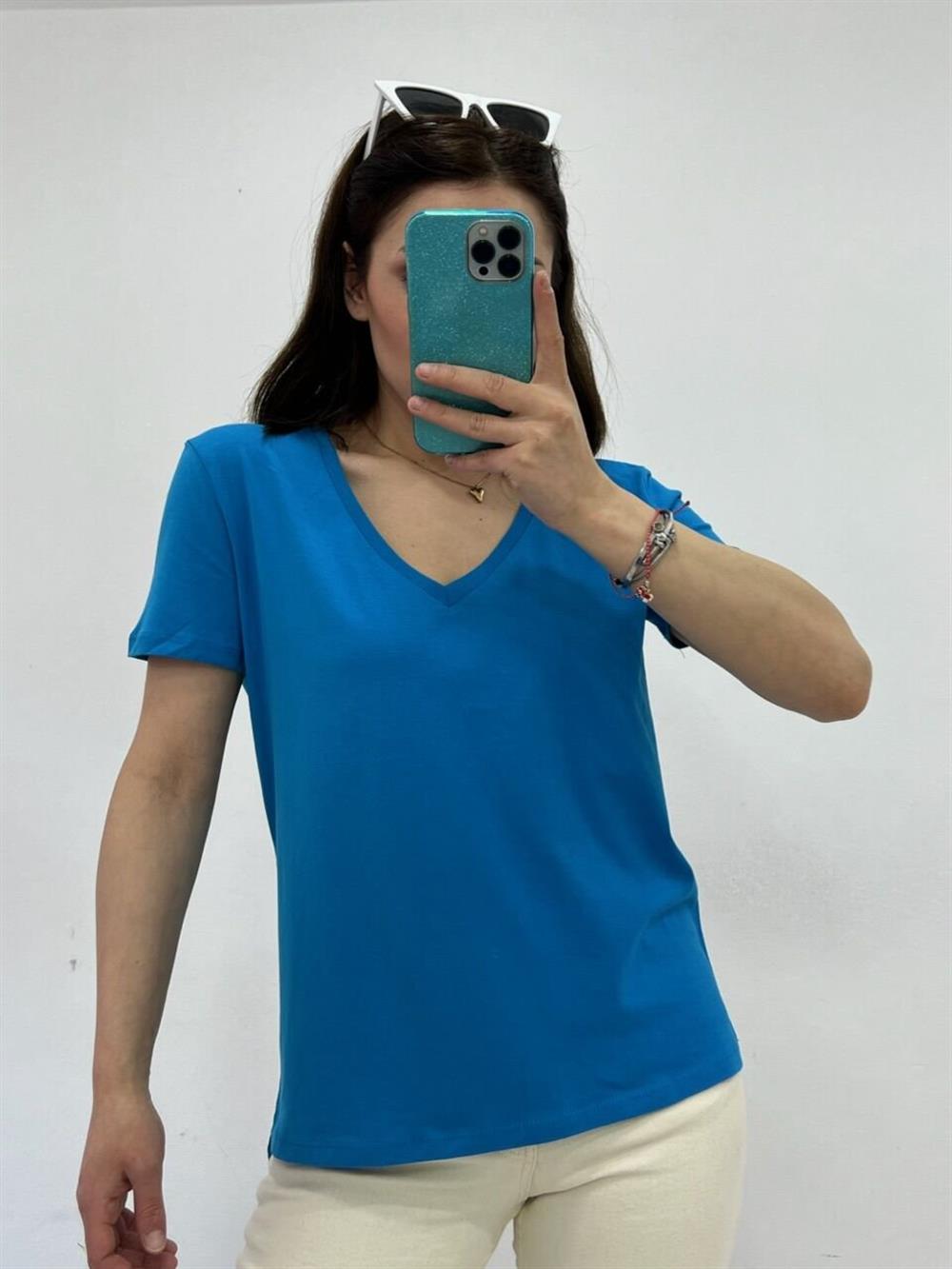 MAVİ DİLVİN V YAKA BASİC TSHİRT