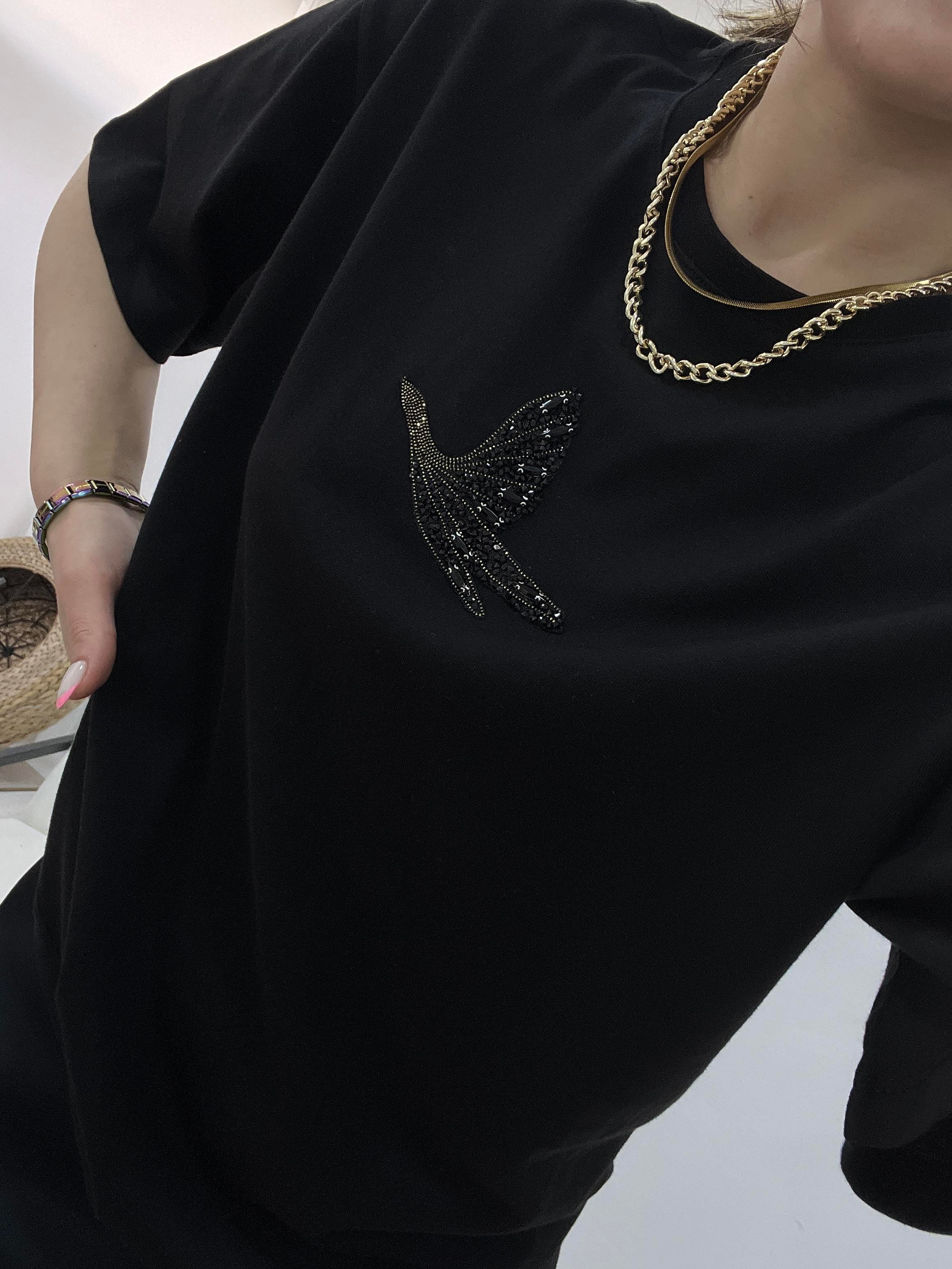 O.MARKA GOLD TAŞLI  SİYAH TSHİRT