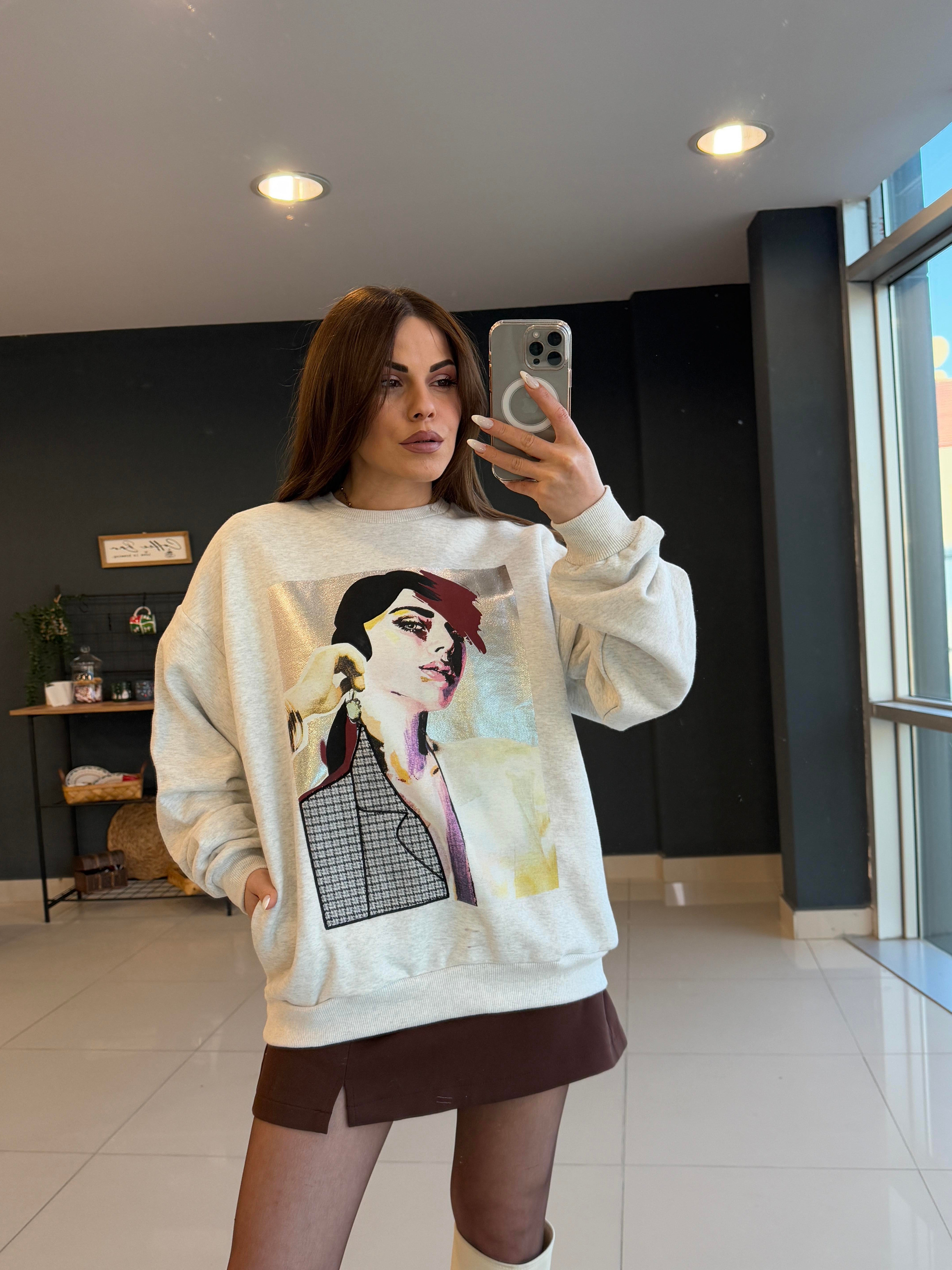 ÖNÜ DESENLİ GRİ SWEAT