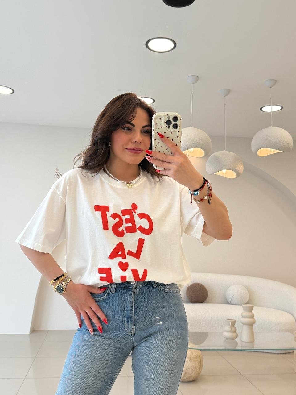 ÖNÜ YAZILI TSHIRT