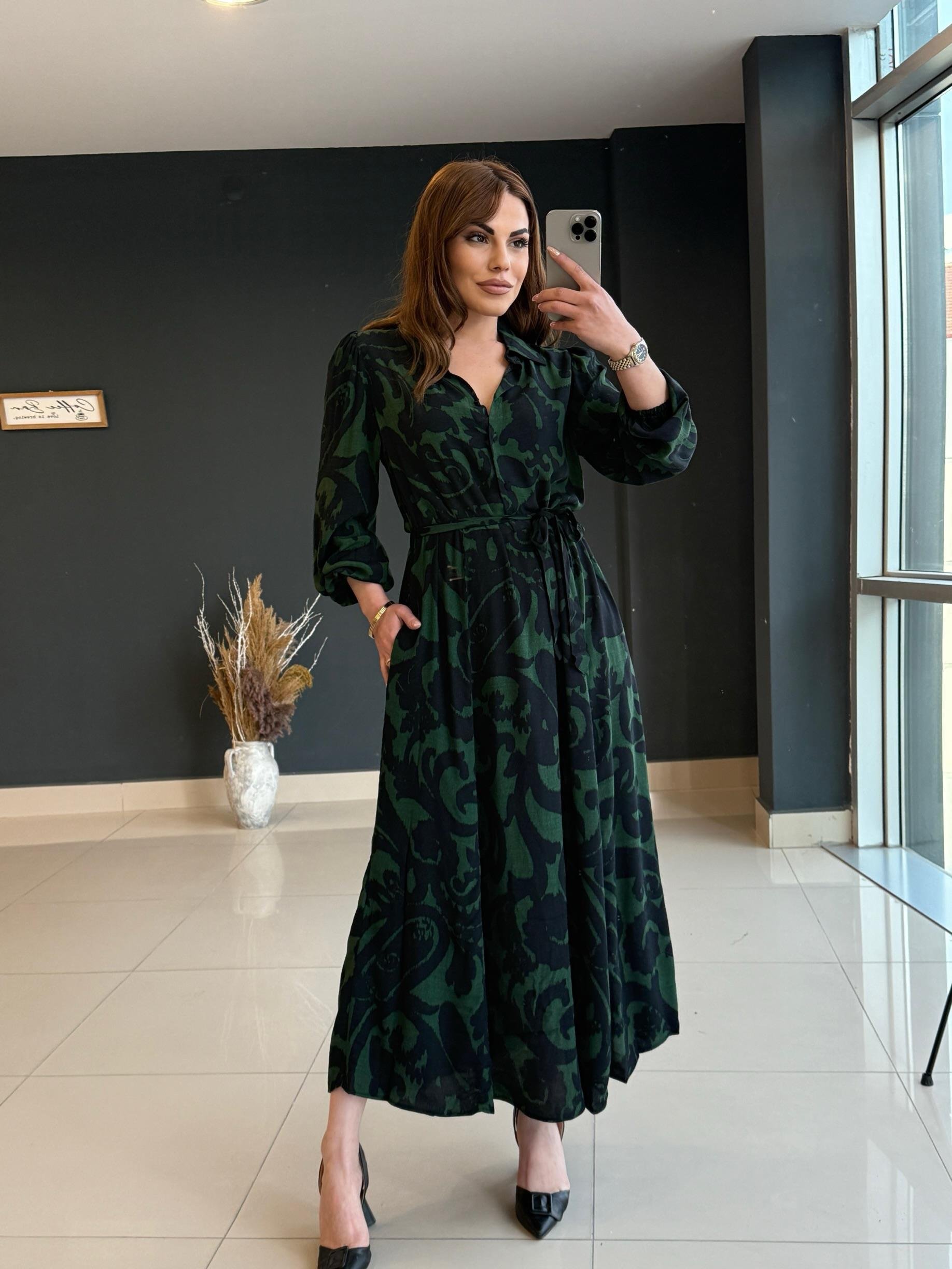 ORJİNAL MARKA DESENLİ ELBİSE YEŞİL