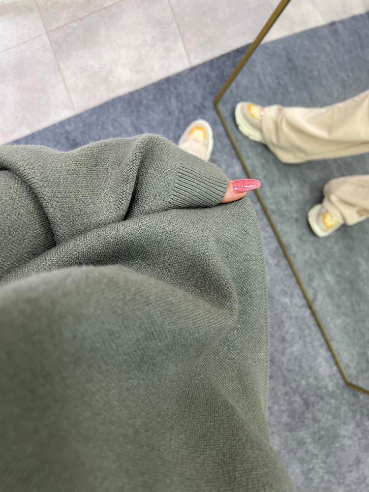 ORJİNAL MARKA ÖNÜ DÜĞMELİ TRİKO 