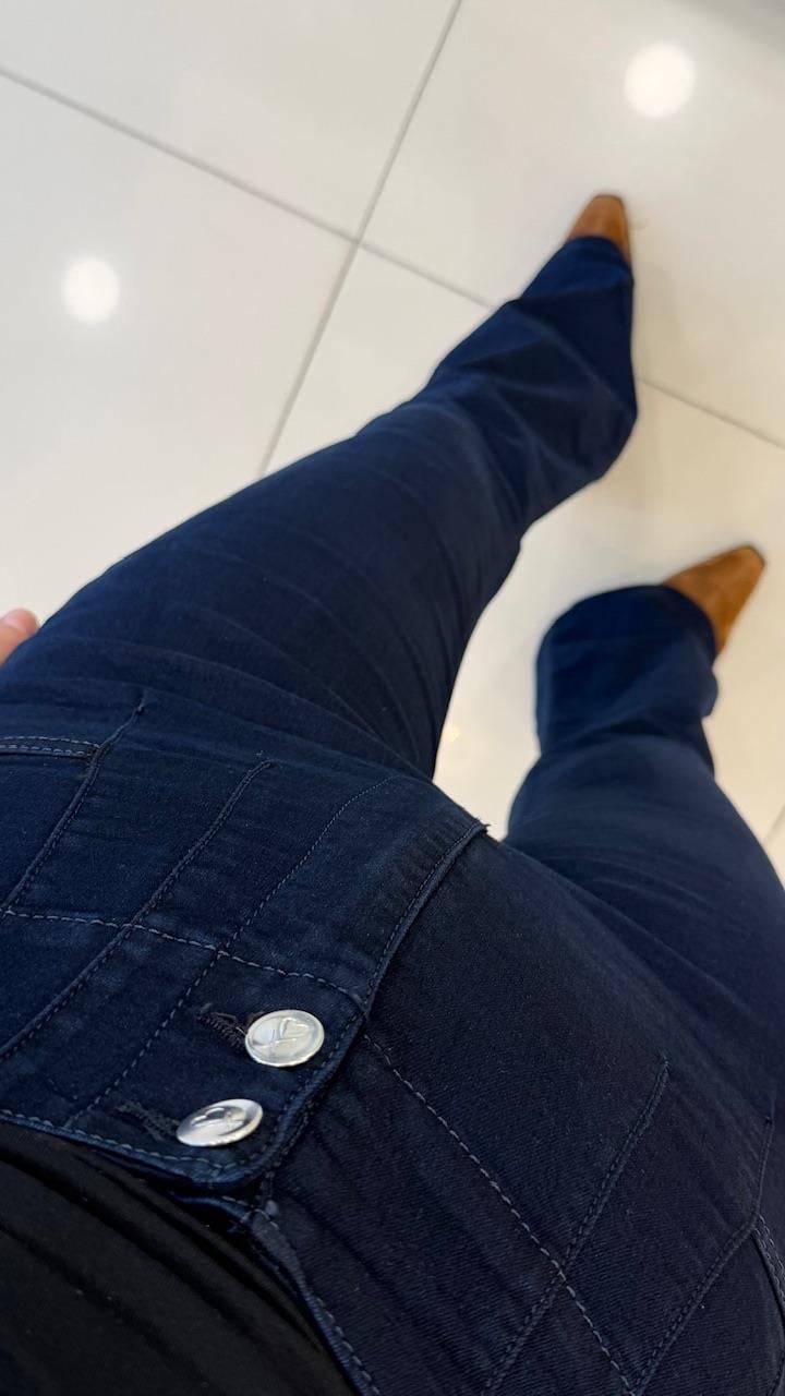 Pensli̇ Yumuşak Li̇krali Jean Lacivert
