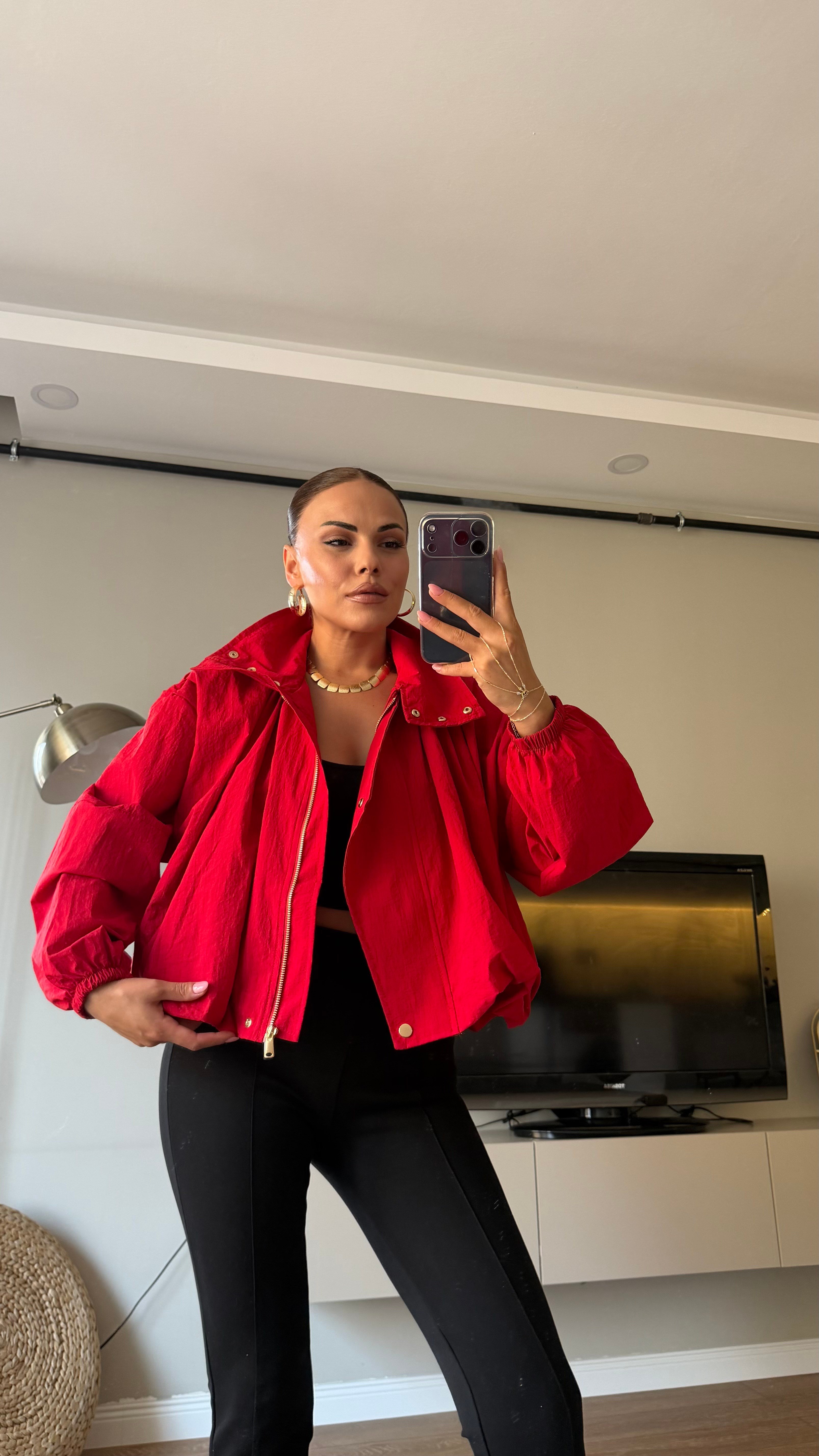 Premium Seri Dik Yaka Yağmurluk Kırmızı