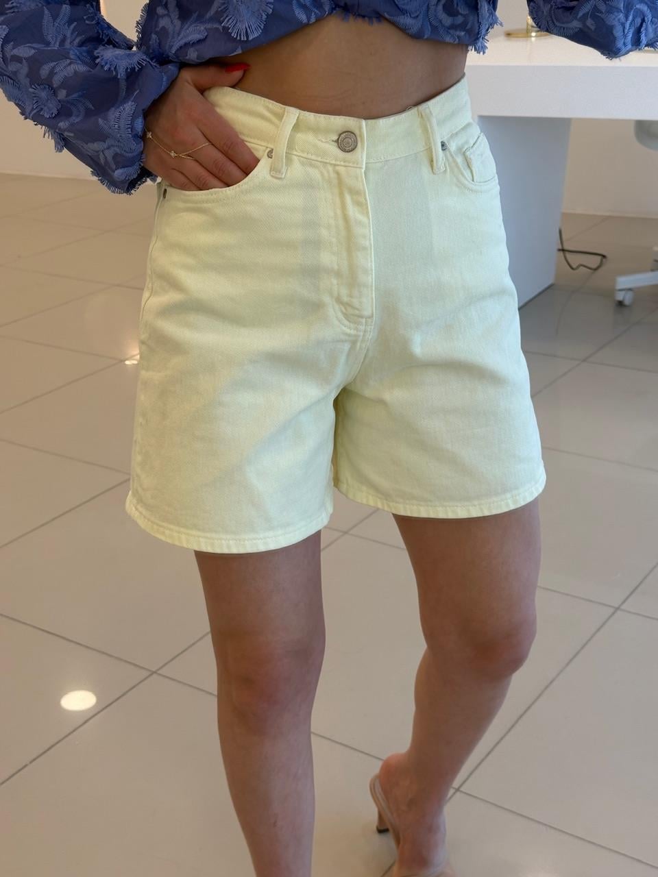 ŞEHİR BOY DENİM ŞORT SARI