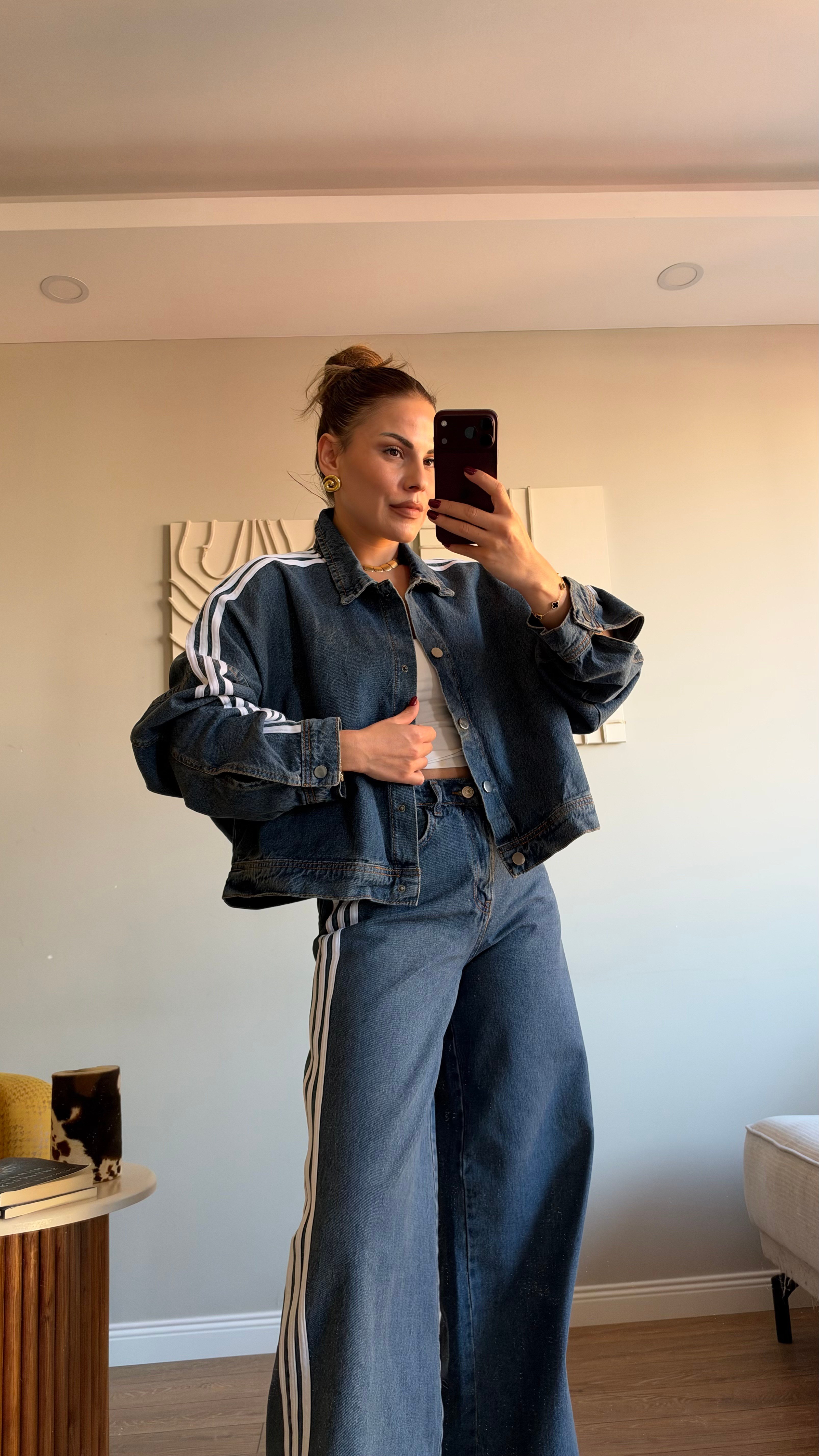 Şerit Detaylı Crop Denim Ceket ve Geniş Paça Takım