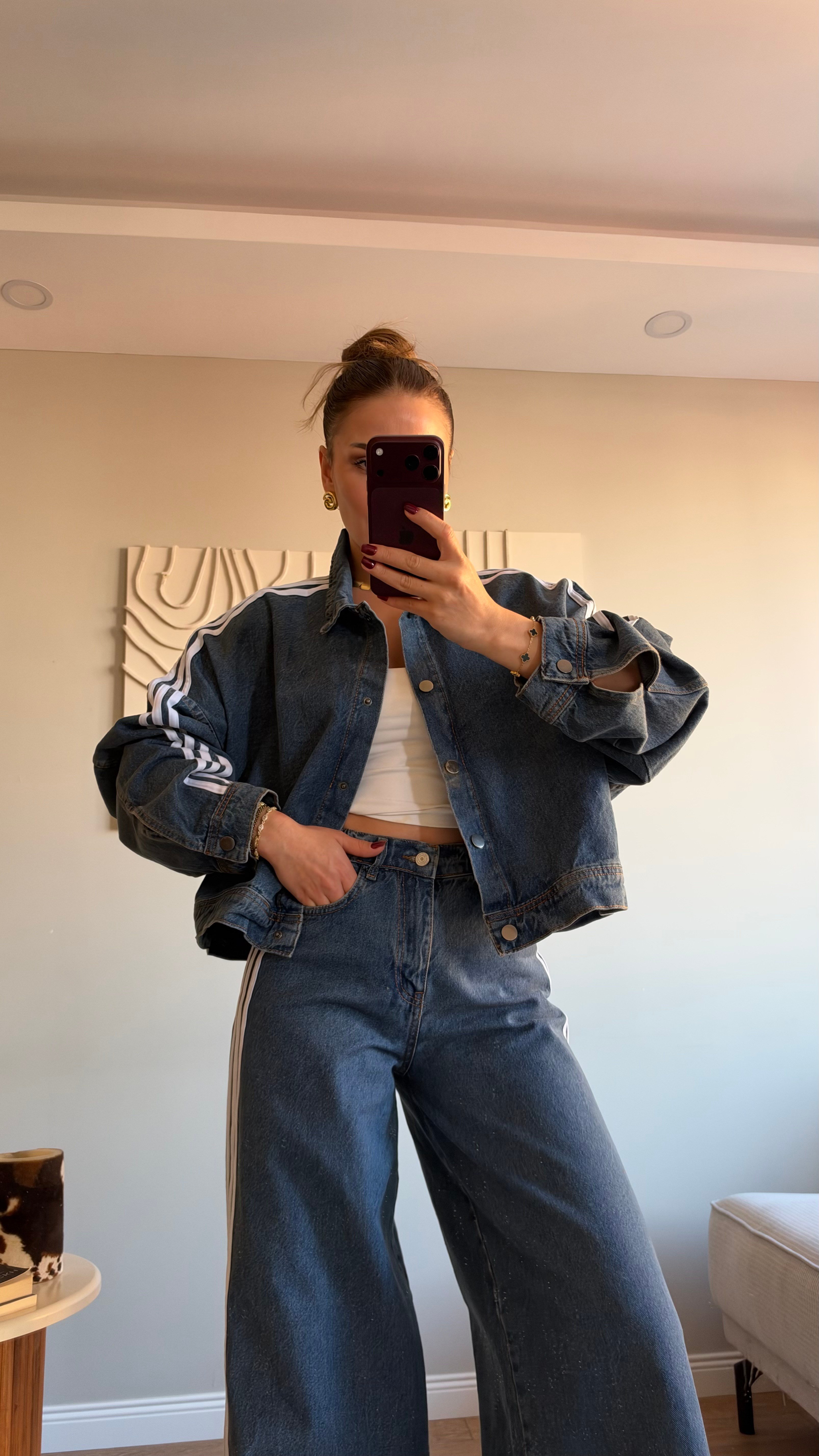 Şerit Detaylı Crop Denim Ceket ve Geniş Paça Takım