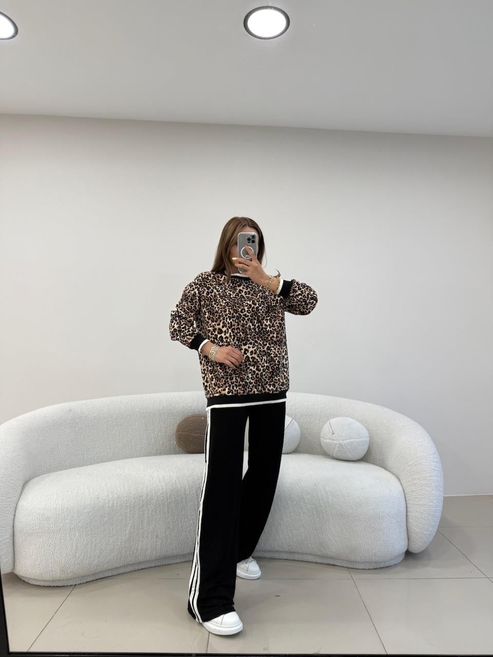 ŞERİT DETAYLI LEOPAR EŞOFMAN TAKIM