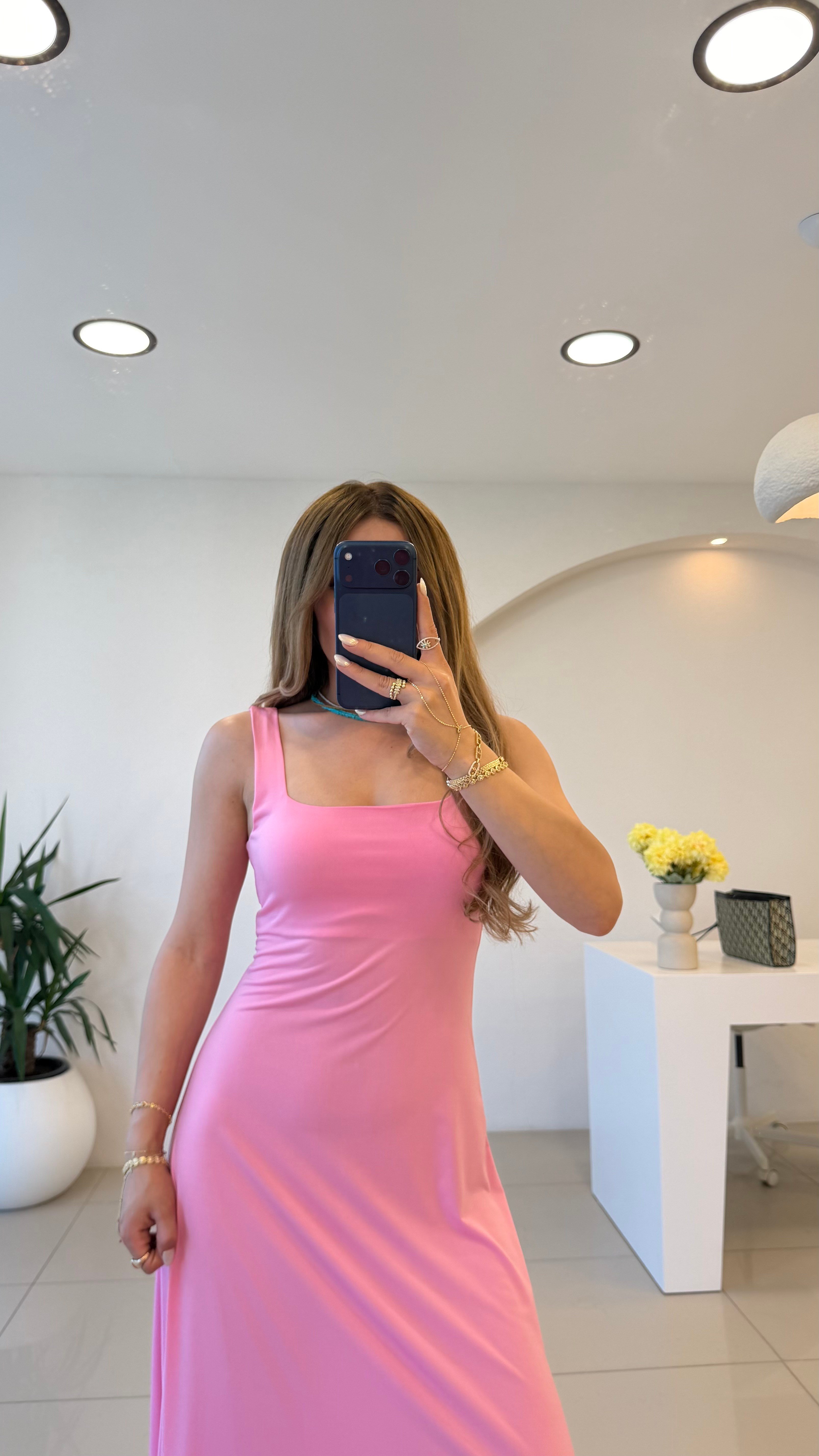 Sırt Dekolteli Askılı Elbise Pembe