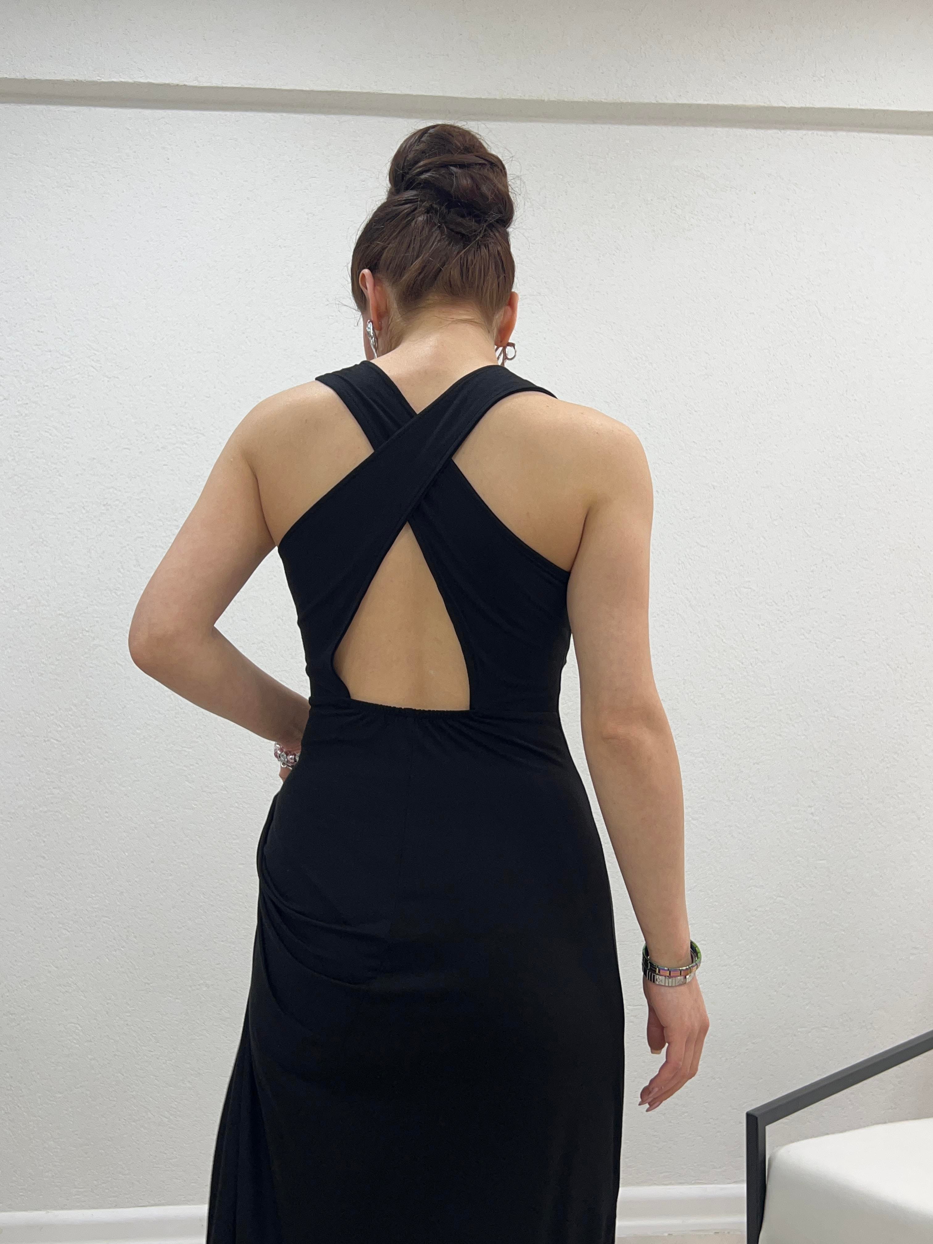 SIRT DEKOLTELİ ÇAPRAZ ELBİSE SİYAH