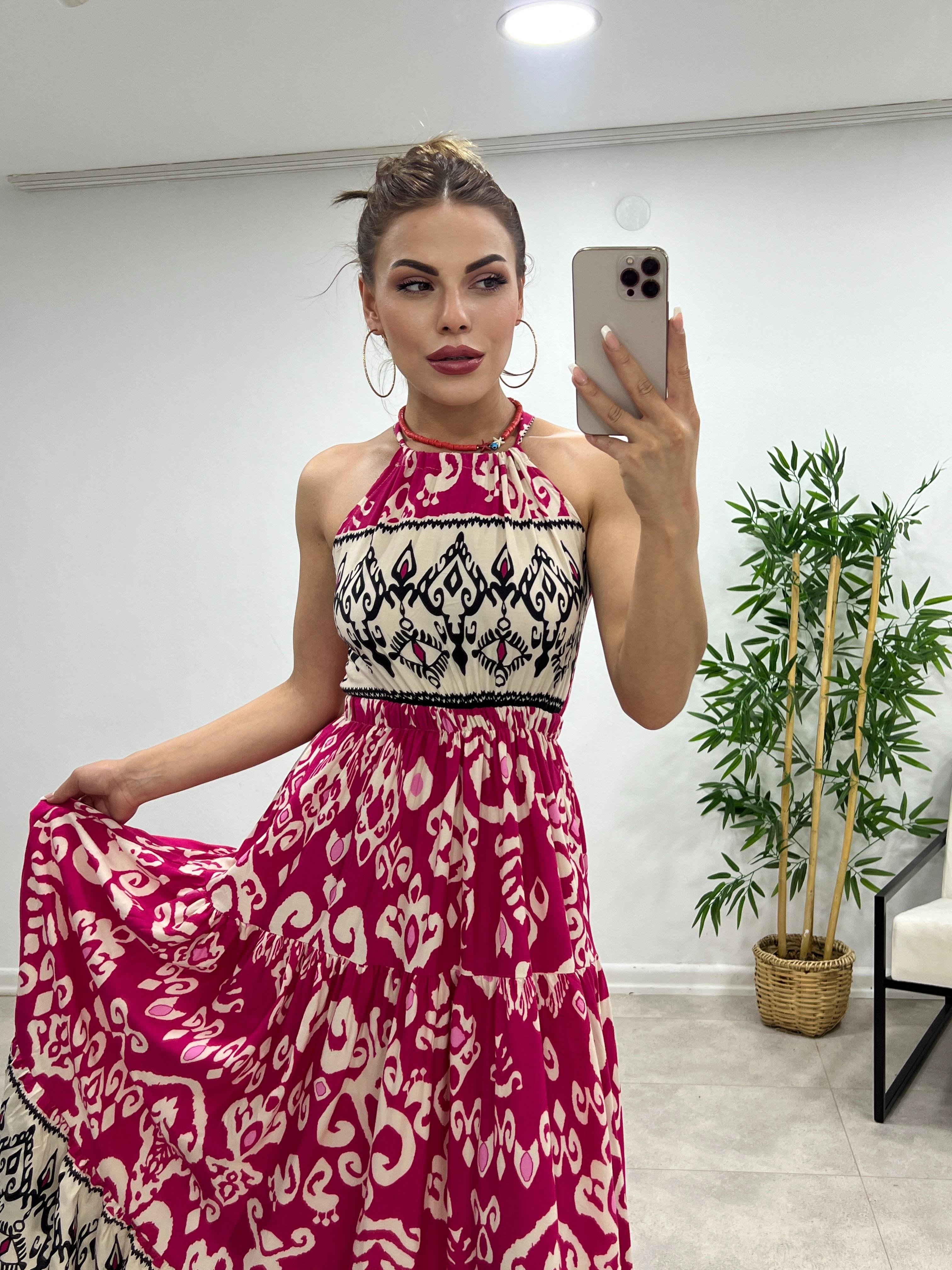 SIRT DEKOLTELİ PEMBE DESENLİ ELBİSE 