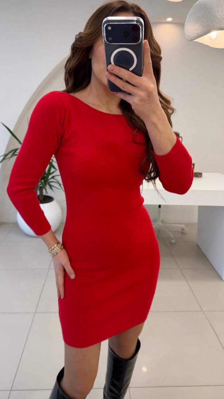 SIRT DEKOLTELİ TRİKO ELBİSE KIRMIZI 
