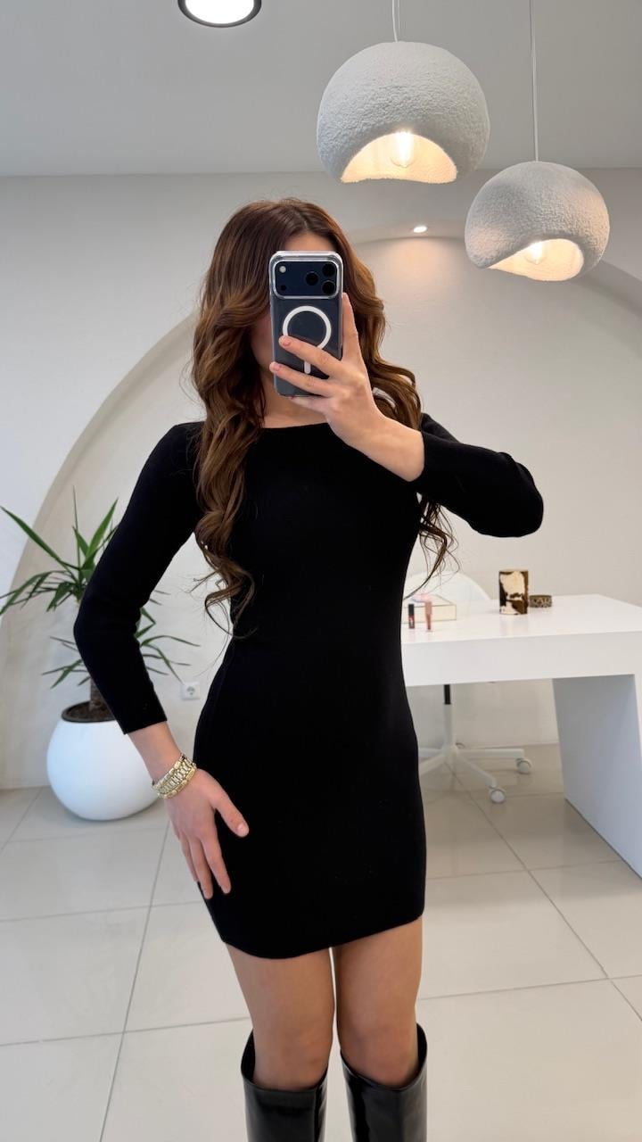 SIRT DEKOLTELİ TRİKO ELBİSE SİYAH 