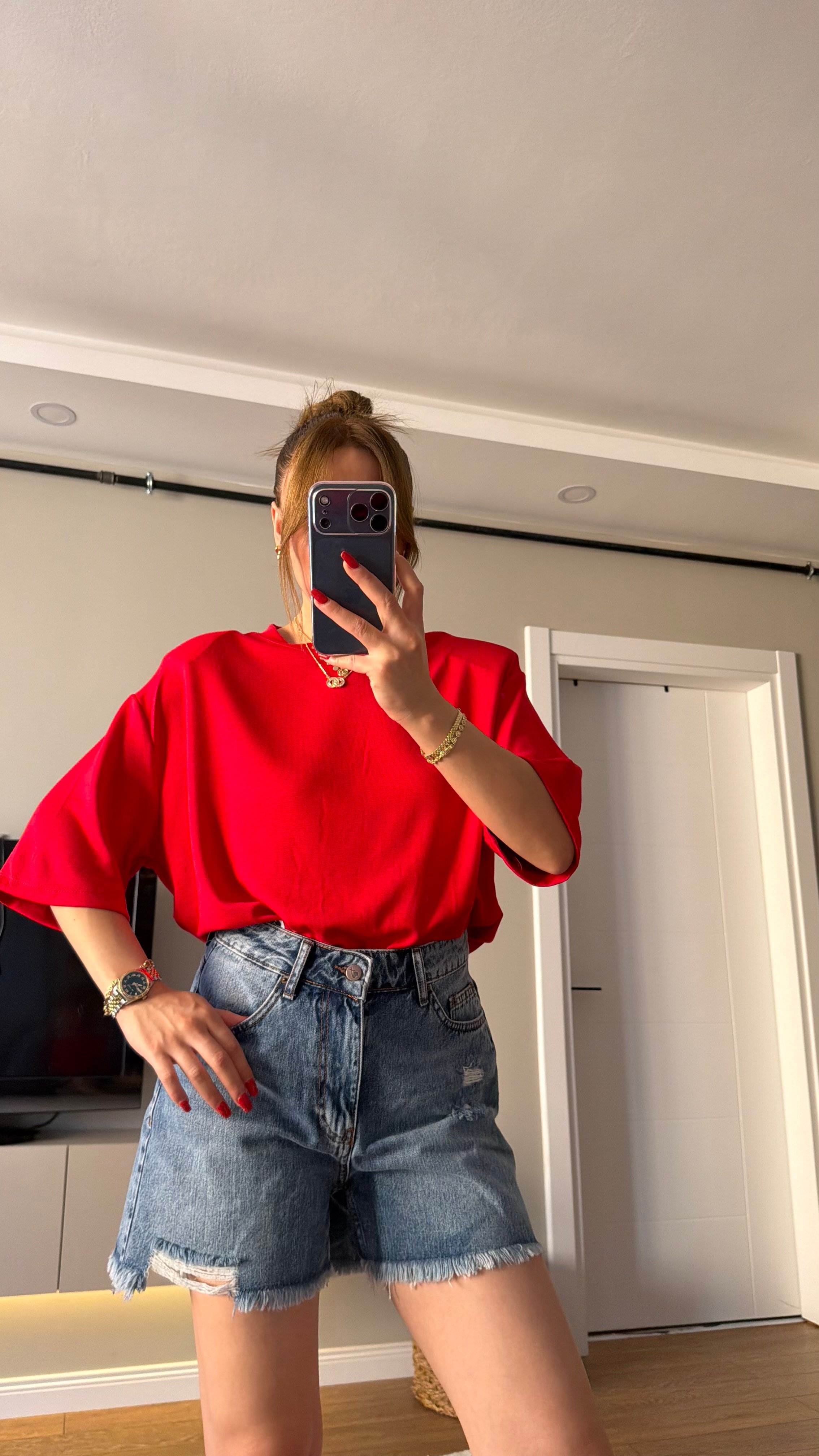 Sırt  Taş Kalp Nakışlı Vatkalı Tshirt Kırmızı